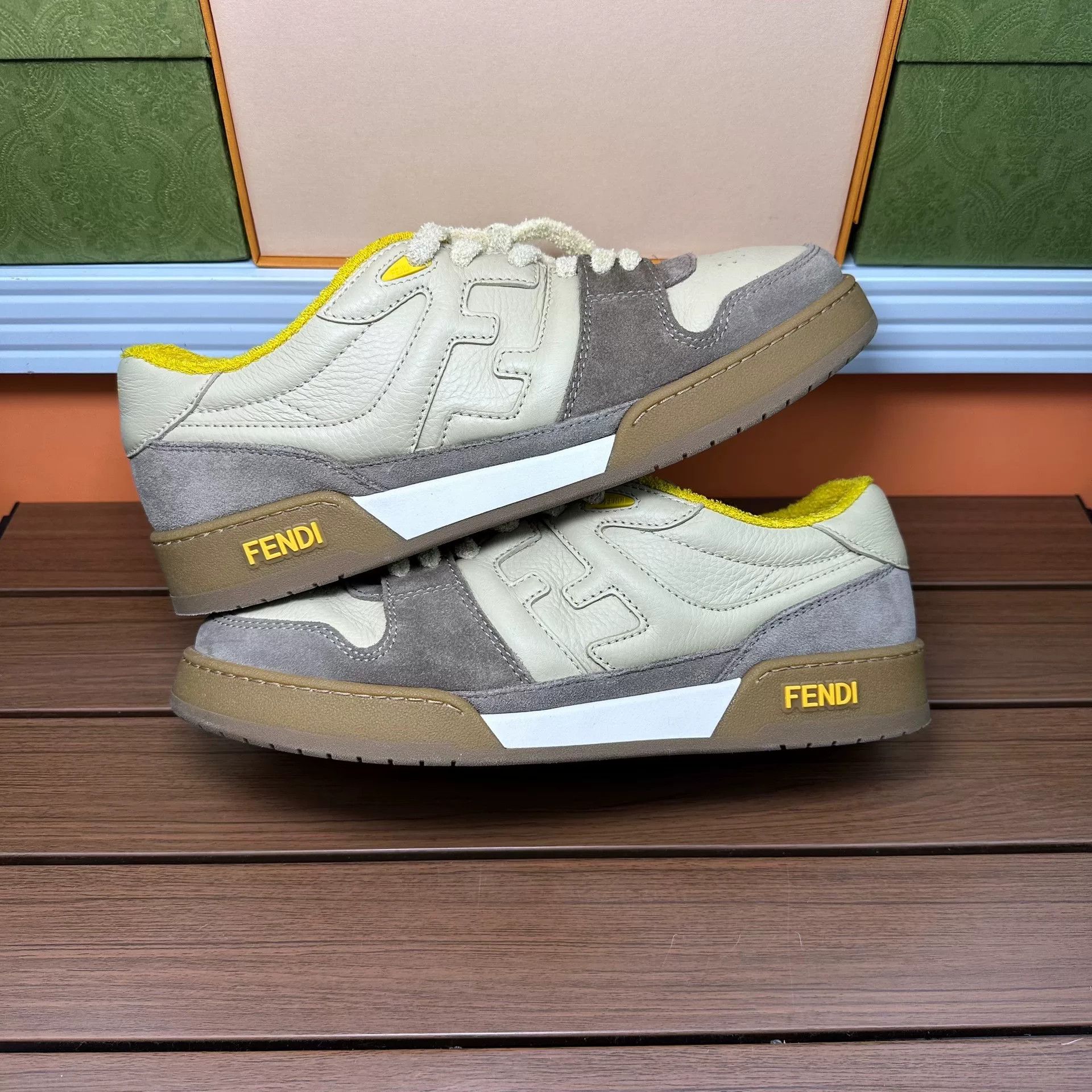 Fendi Fendi Beige Lowtop Sneakers 10 Men Size US 10 / EU 43 - 2 Thumbnail