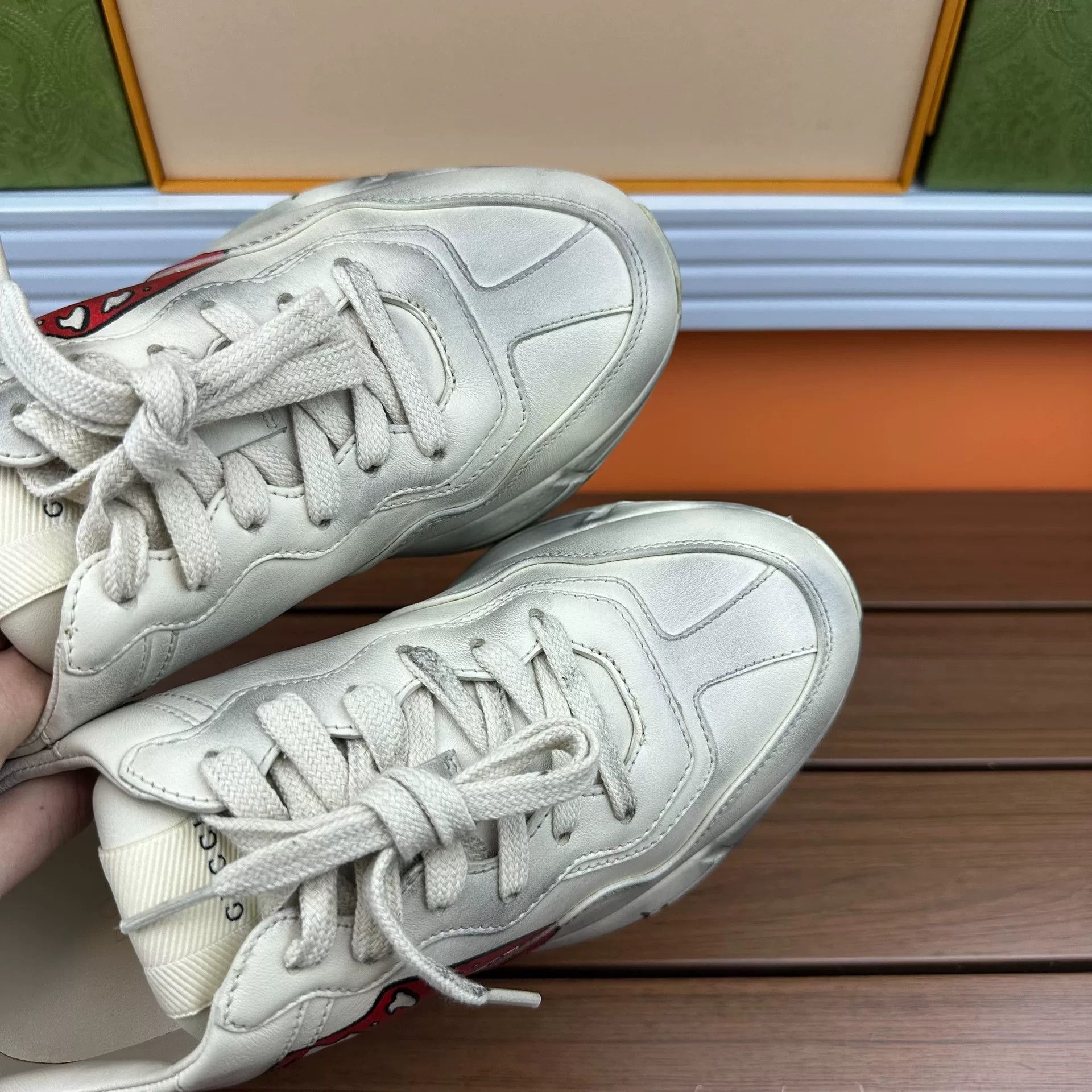 Gucci Gucci Printed Lowtop Sneakers it_35 Women Size US 5 / IT 35 - 7 Thumbnail