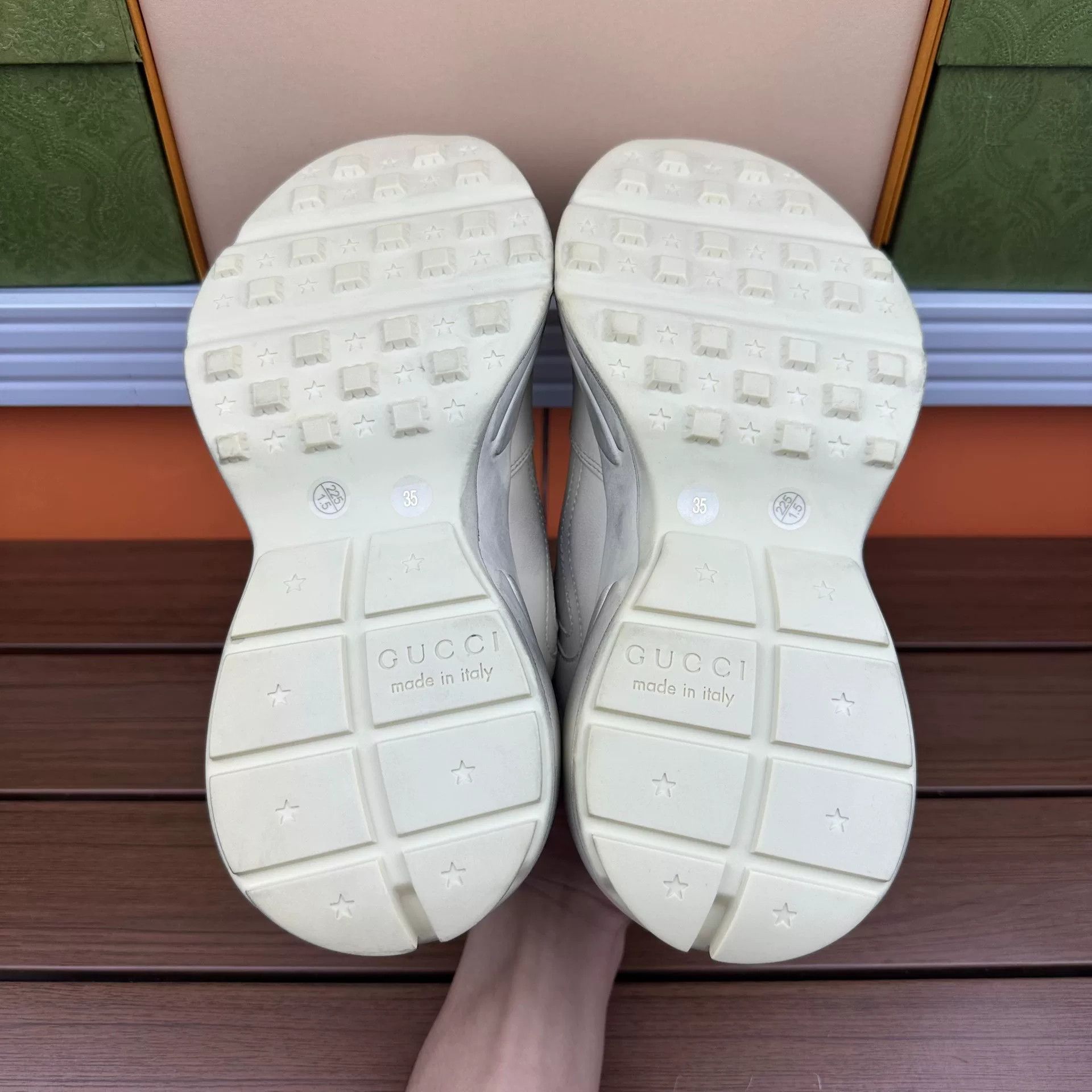 Gucci Gucci Printed Lowtop Sneakers it_35 Women Size US 5 / IT 35 - 8 Thumbnail