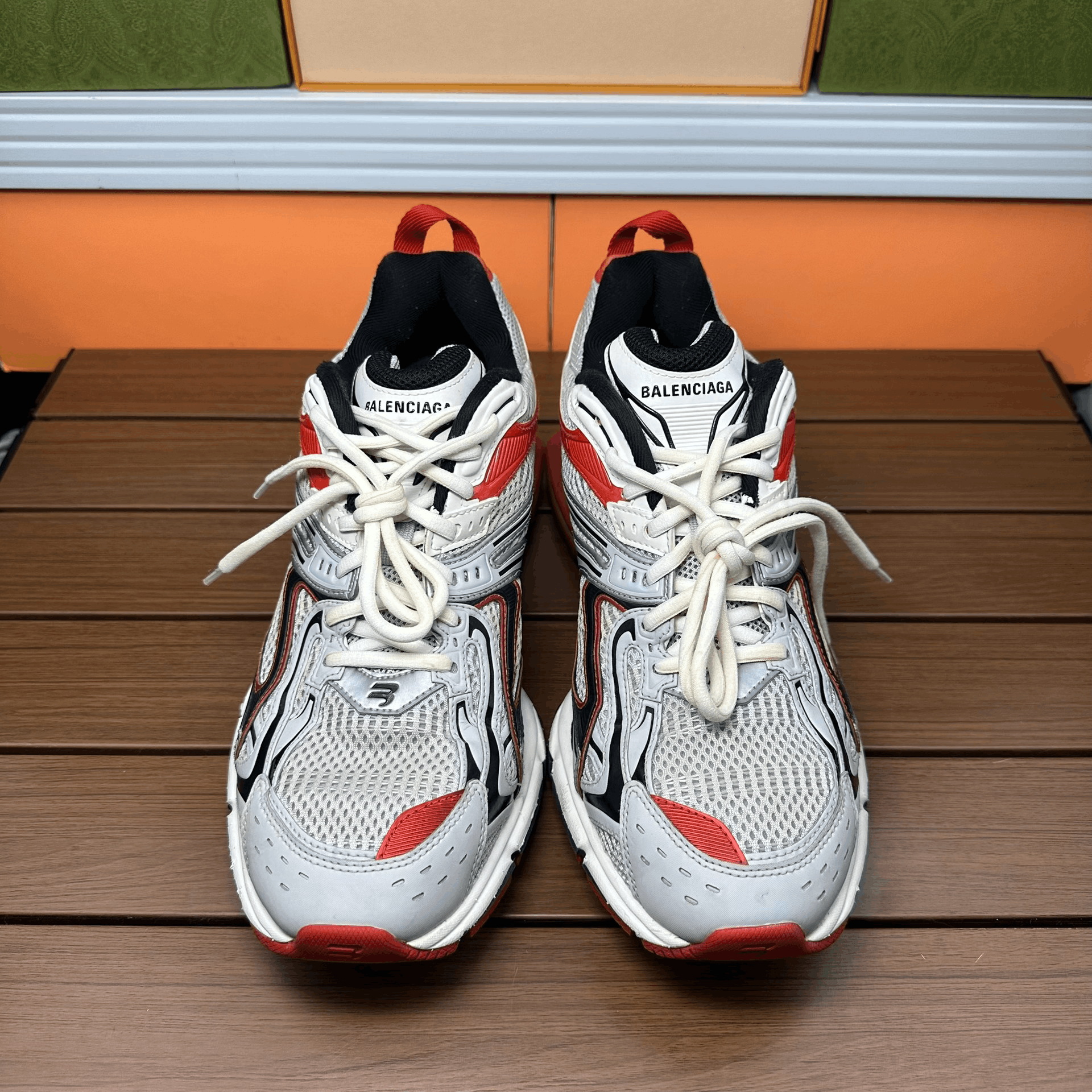 Balenciaga Balenciaga Distressed Orange Lowtop Sneakers 9 Men Size US 9 / EU 42 - 4 Thumbnail