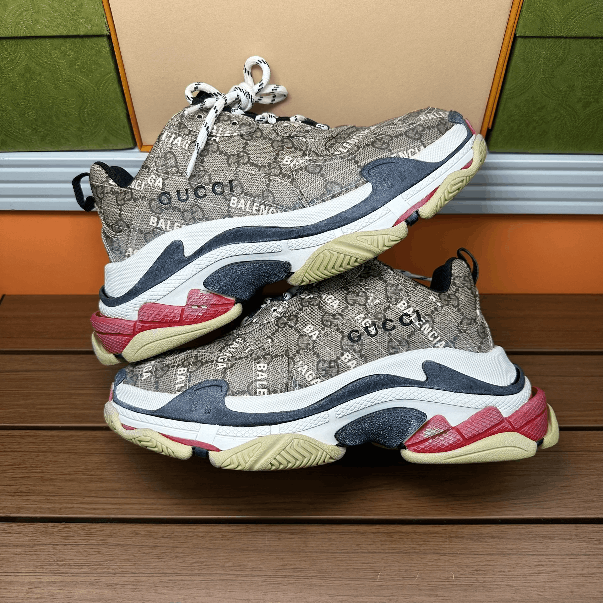 Balenciaga Balenciaga Collab Lowtop Sneakers it_38 Women Size US 8 / IT 38 - 2 Thumbnail