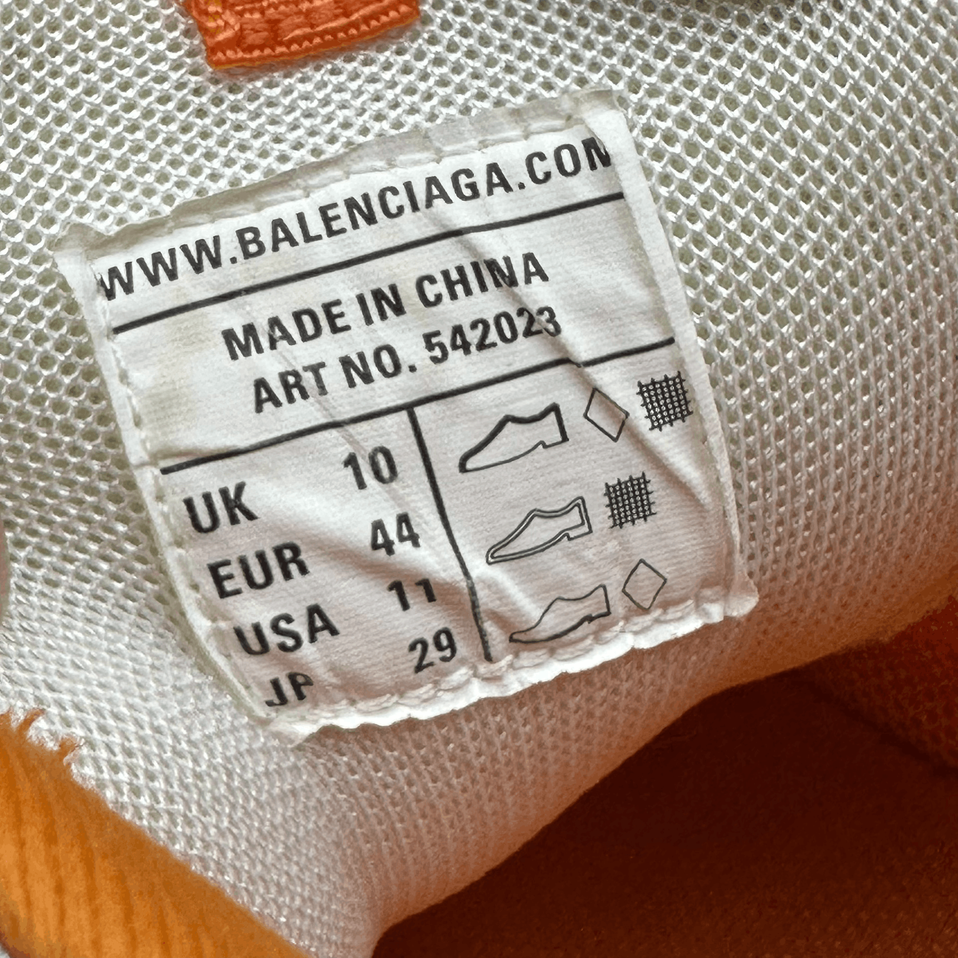 Balenciaga Balenciaga White Lowtop Sneakers 11 Men Size US 11 / EU 44 - 9 Thumbnail