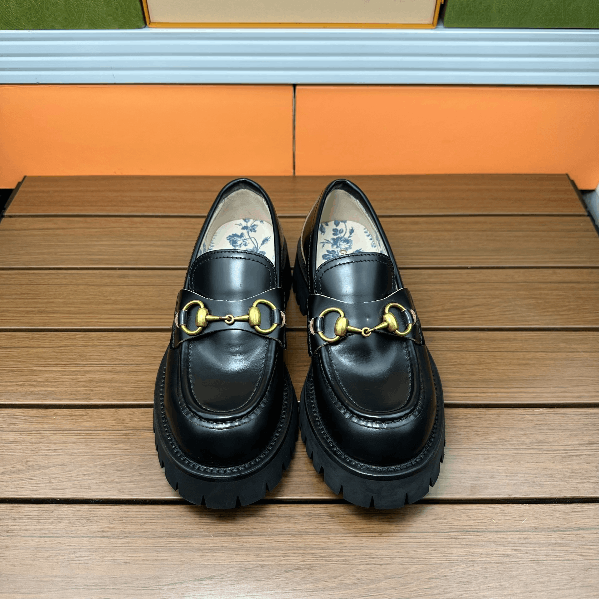 Gucci Gucci Black Lowtop Sneakers it_35-5 Women Size US 5.5 / IT 35.5 - 4 Thumbnail