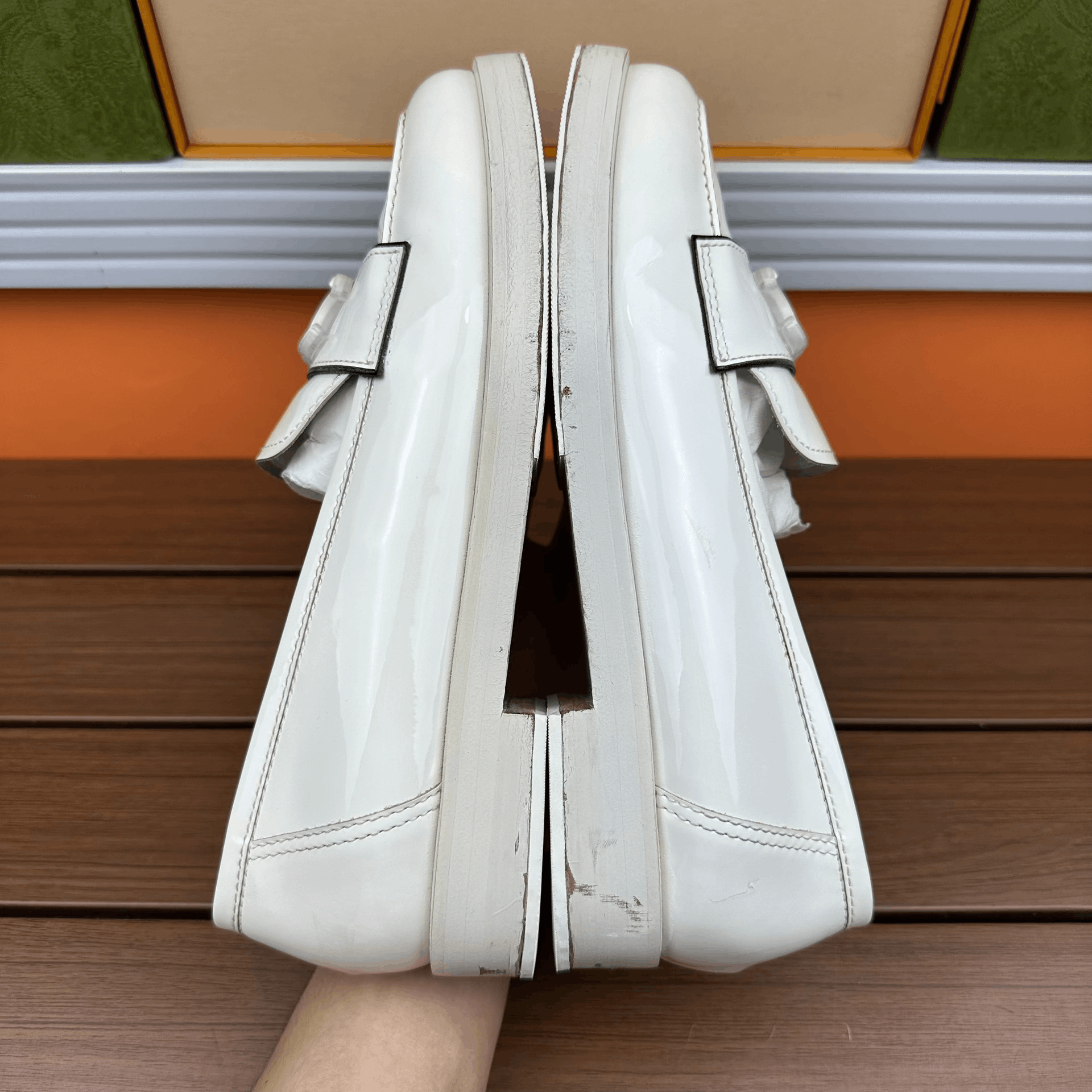 Chanel Chanel Patent White Lowtop Sneakers it_39 Women Size US 9 / IT 39 - 5 Thumbnail