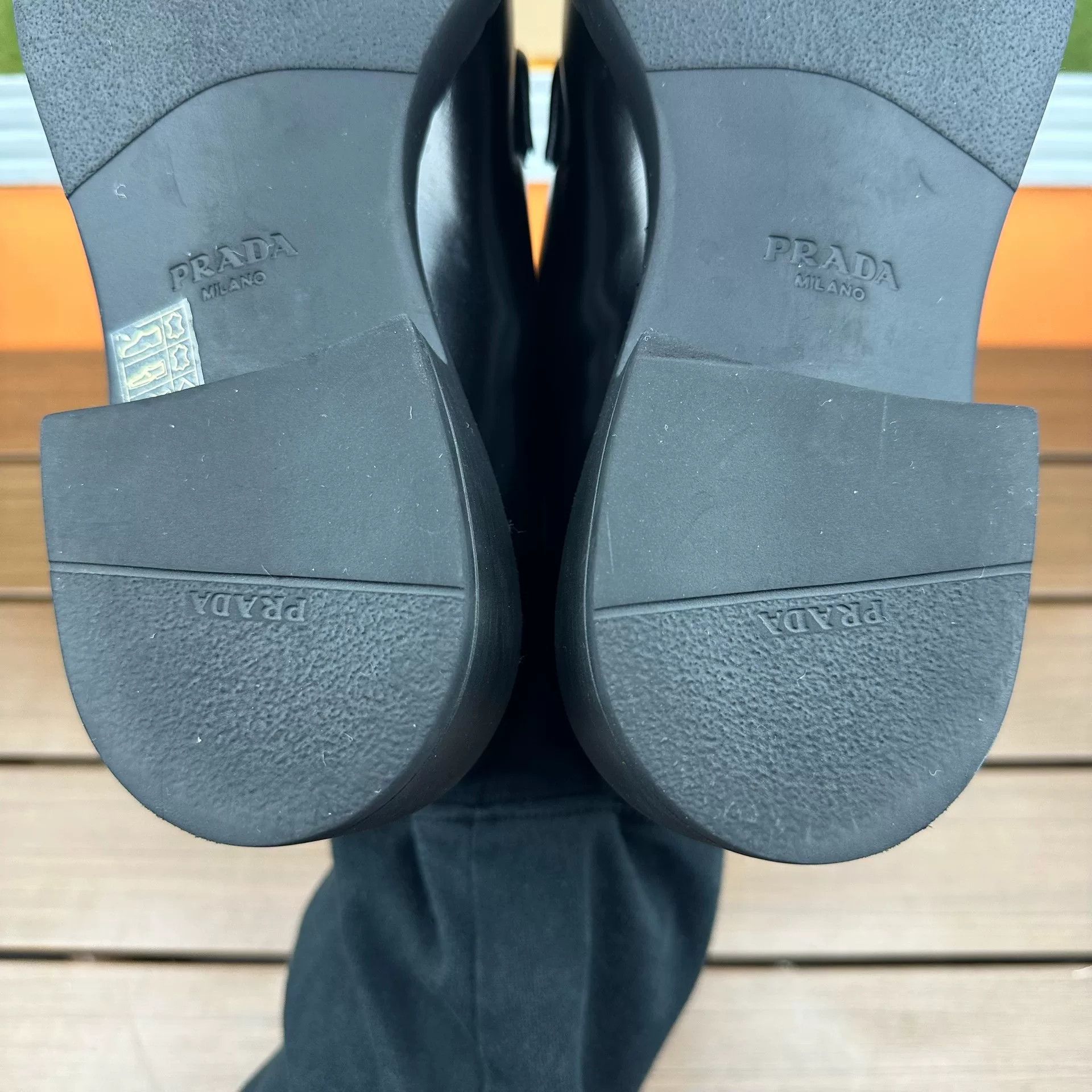 Prada Prada Lowtop Sneakers it_39 Women Size US 9 / IT 39 - 9 Thumbnail
