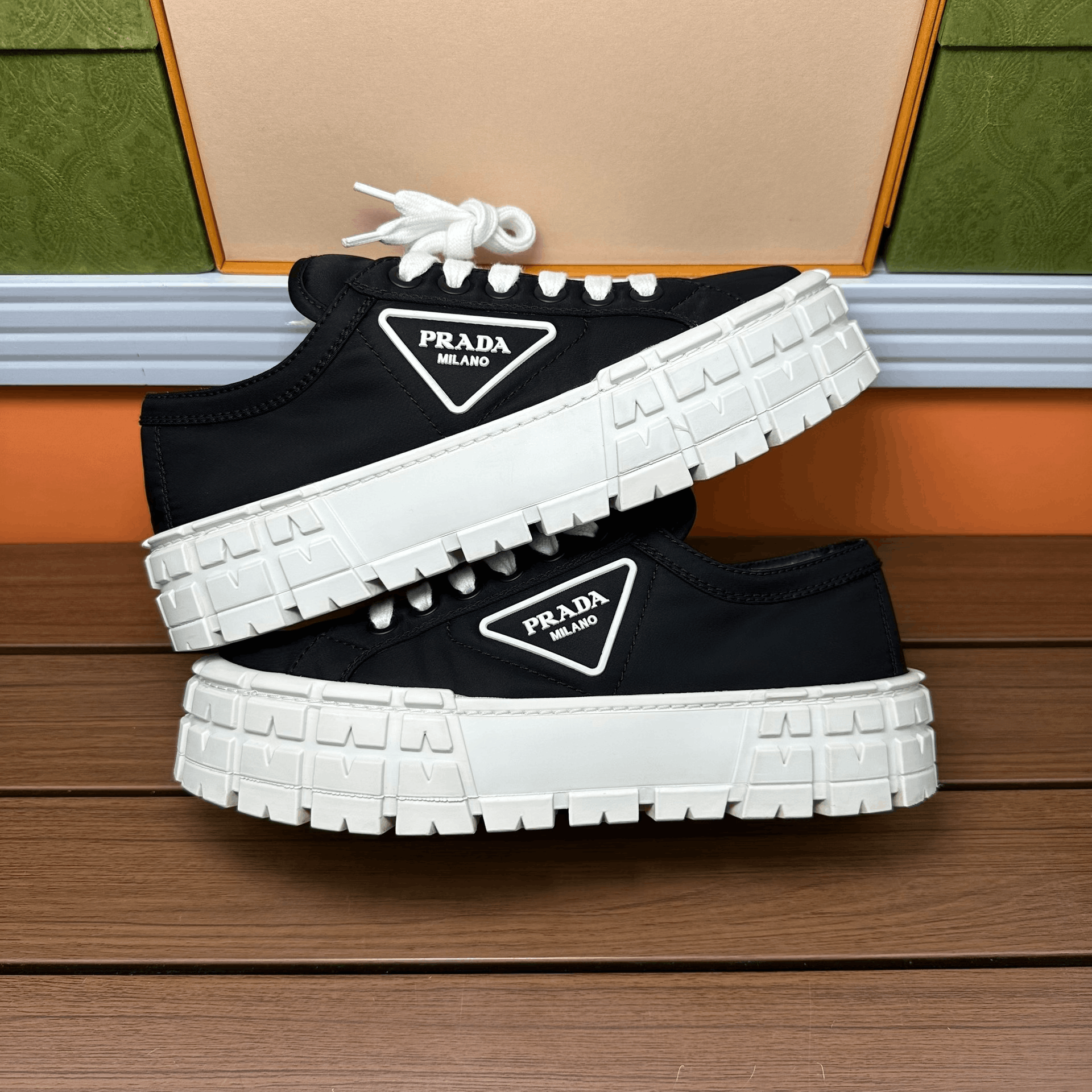 Prada Prada Casual Lowtop Sneakers it_38-5 Women Size US 8.5 / IT 38.5 - 2 Thumbnail