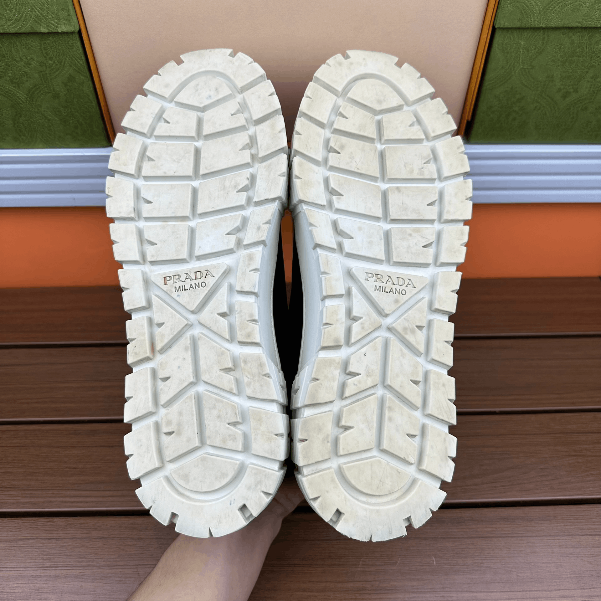 Prada Prada Casual Lowtop Sneakers it_38-5 Women Size US 8.5 / IT 38.5 - 8 Thumbnail