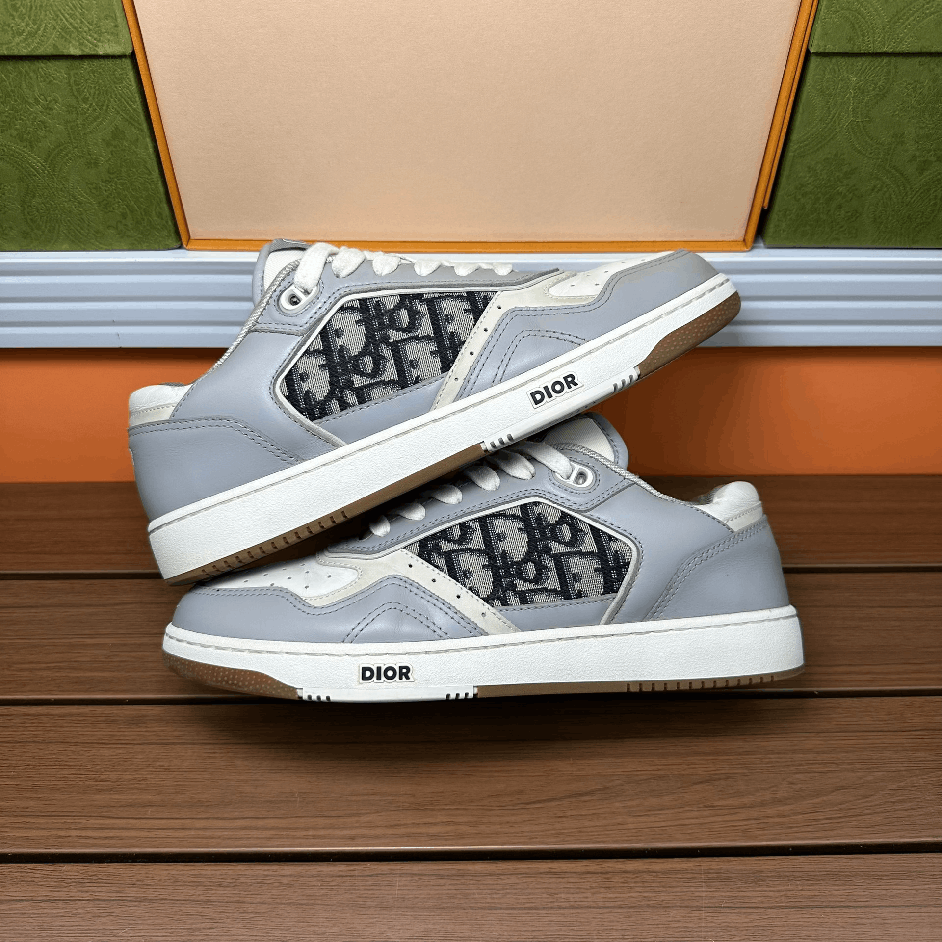 Dior Dior Printed White Lowtop Sneakers 6 Men Size US 6 / EU 39 - 2 Thumbnail