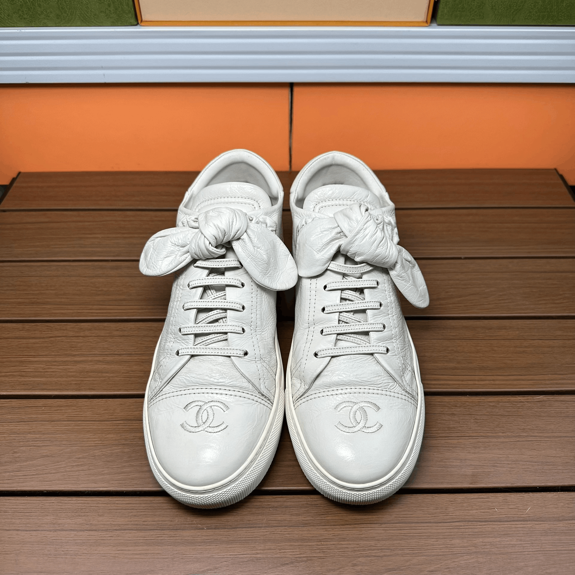 Chanel Chanel Casual White Lowtop Sneakers it_39 Women Size US 9 / IT 39 - 4 Thumbnail