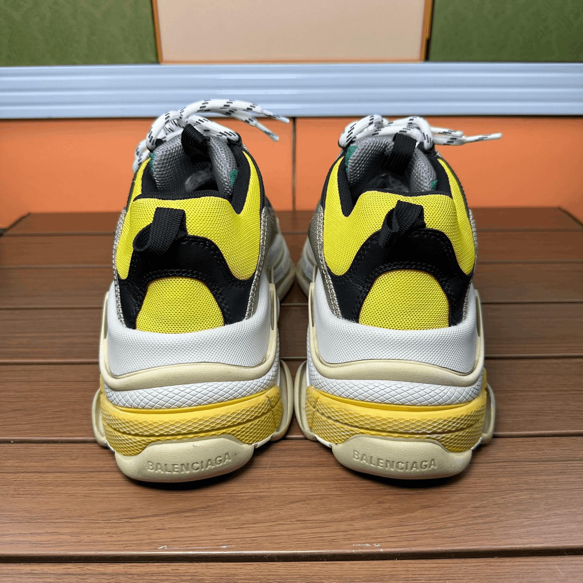 Balenciaga Balenciaga Collab Lowtop Sneakers 7 Men Size US 7 / EU 40 - 6 Thumbnail