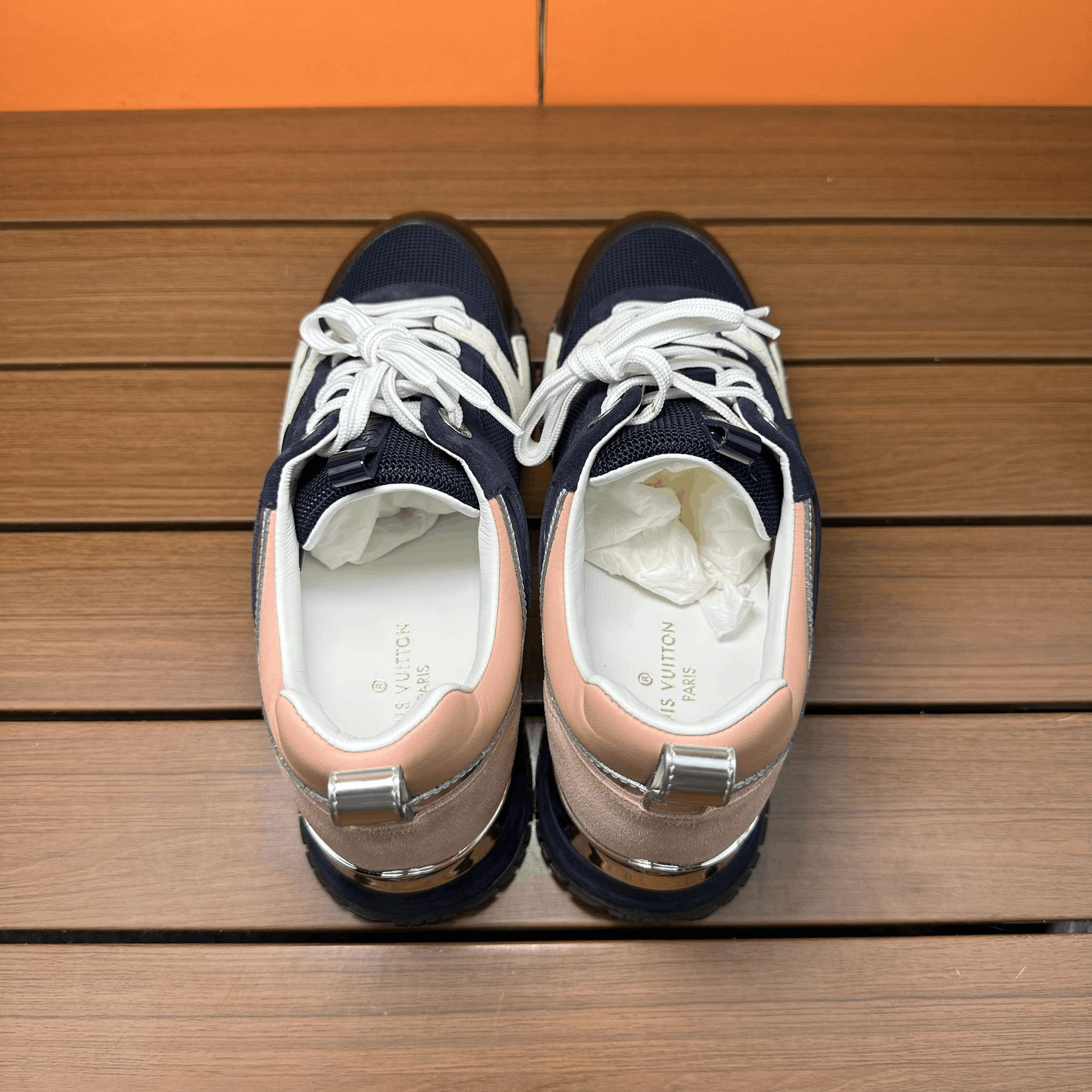 Louis Vuitton Louis Vuitton Casual Lowtop Sneakers it_35-5 Women Size US 5.5 / IT 35.5 - 6 Thumbnail