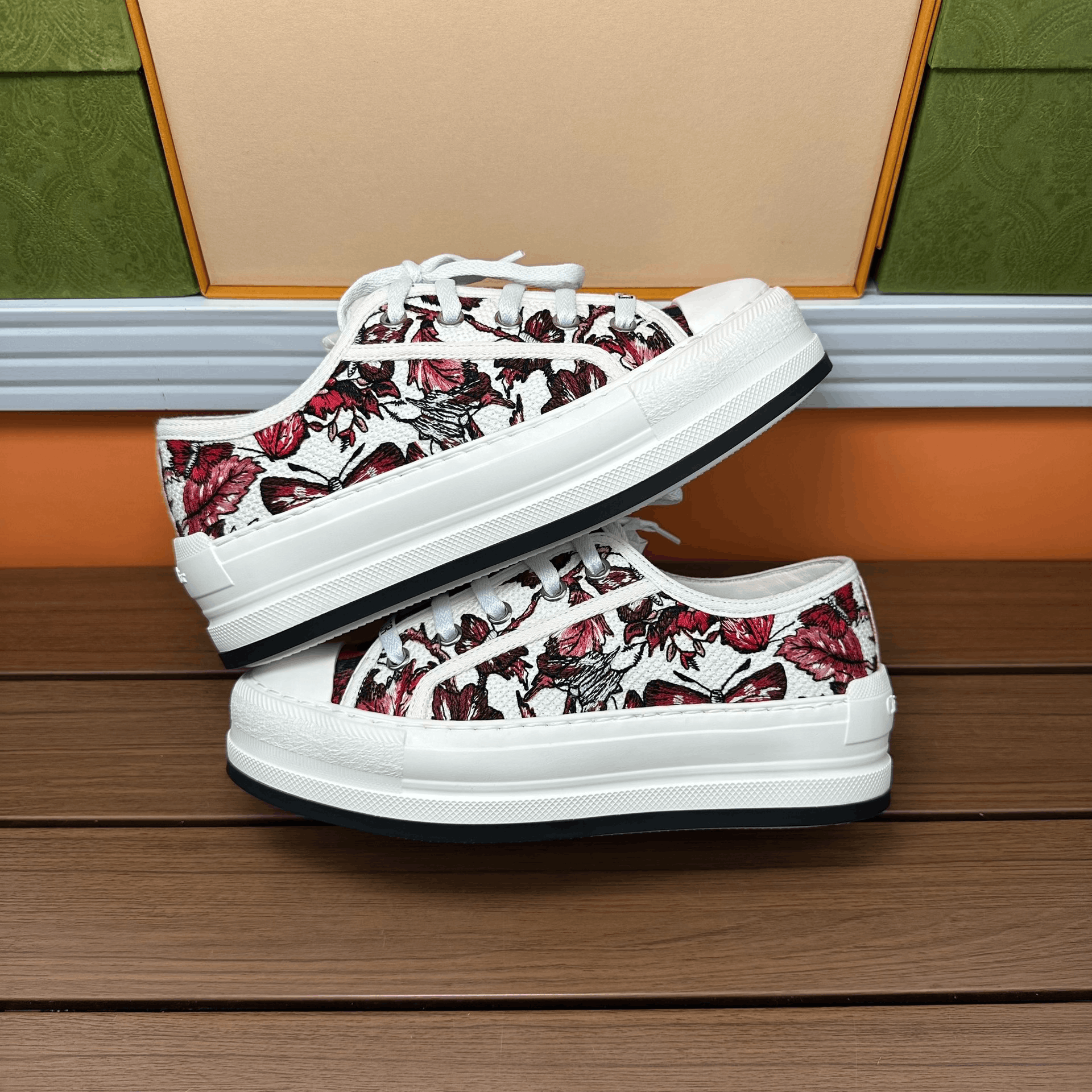 Dior Dior Casual Lowtop Sneakers it_35-5 Women Size US 5.5 / IT 35.5 - 2 Thumbnail