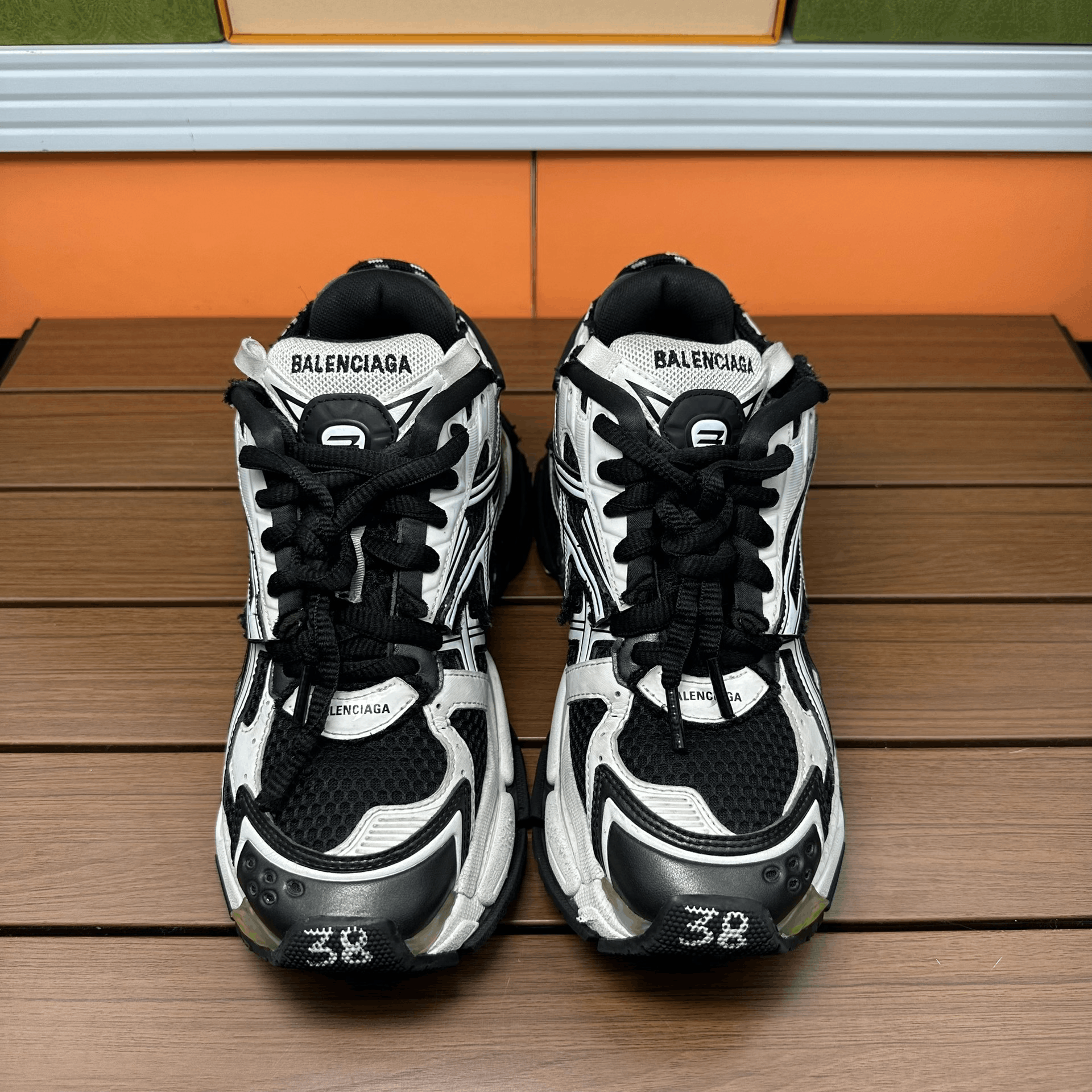 Balenciaga Balenciaga Running Black Lowtop Sneakers it_38 Women Size US 8 / IT 38 - 4 Thumbnail