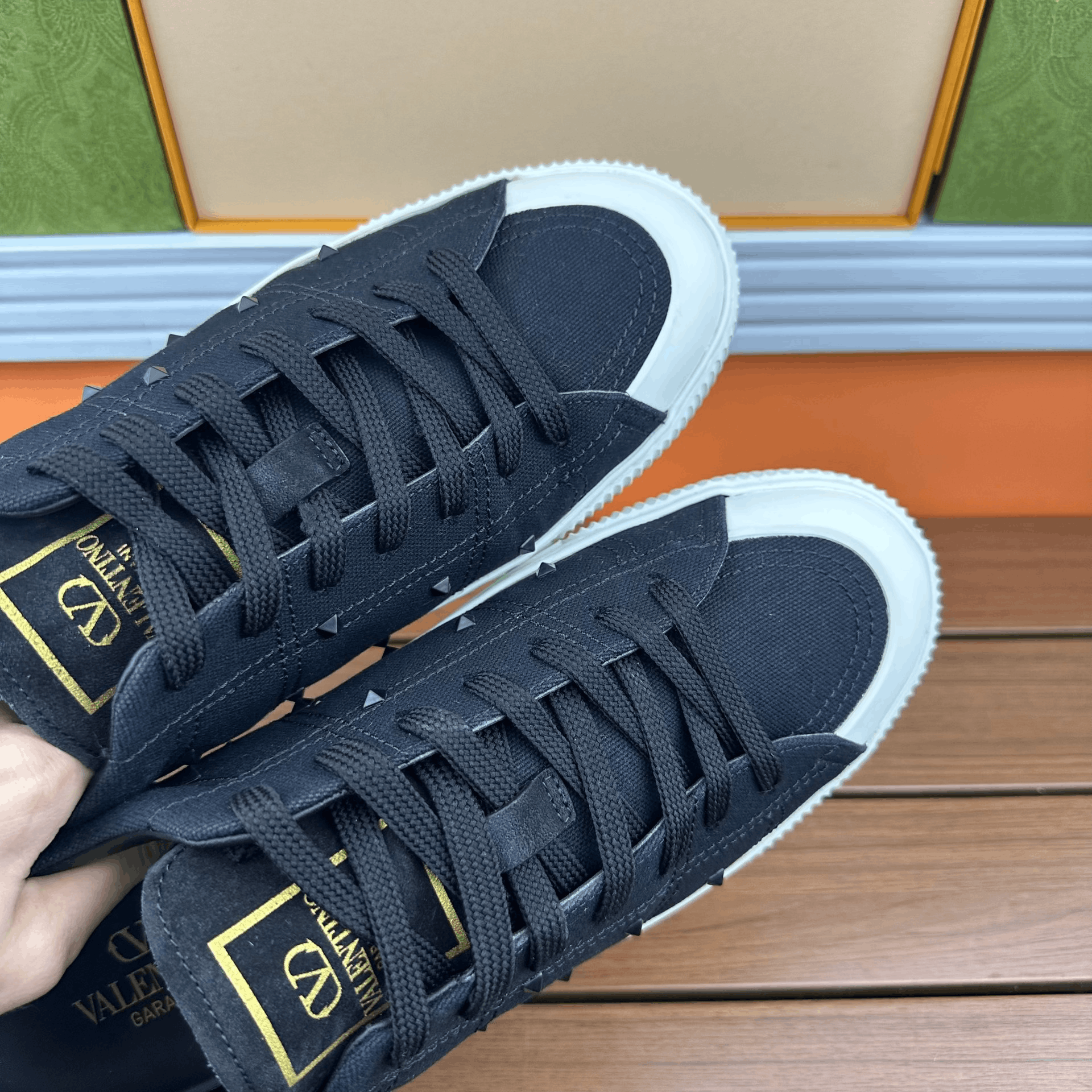 Valentino Valentino Casual Black Lowtop Sneakers 9 Men Size US 9 / EU 42 - 7 Thumbnail