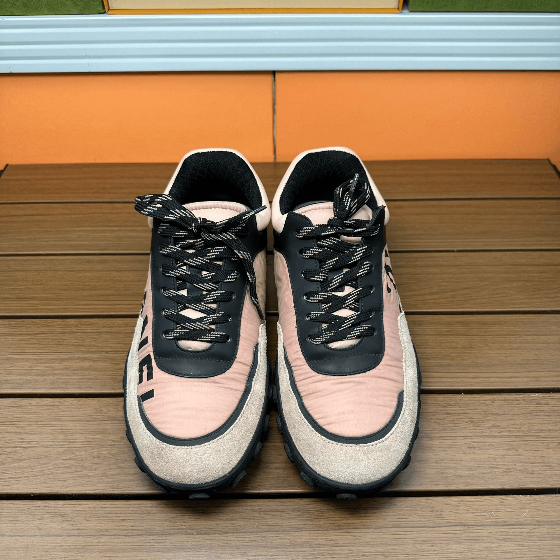Chanel Chanel Pink Lowtop Sneakers it_39 Women Size US 9 / IT 39 - 4 Thumbnail