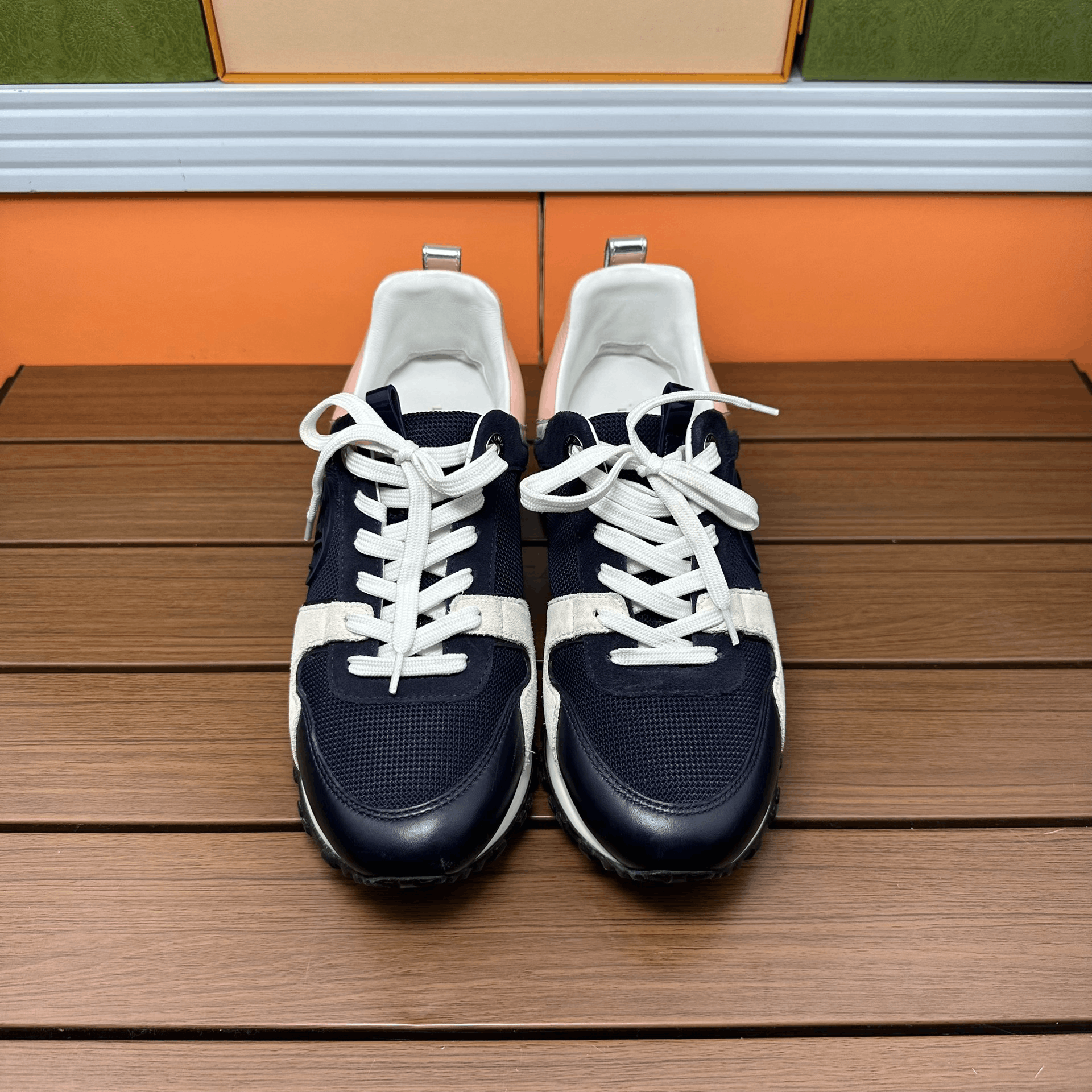 Louis Vuitton Louis Vuitton Casual Lowtop Sneakers it_35 Women Size US 5 / IT 35 - 4 Thumbnail