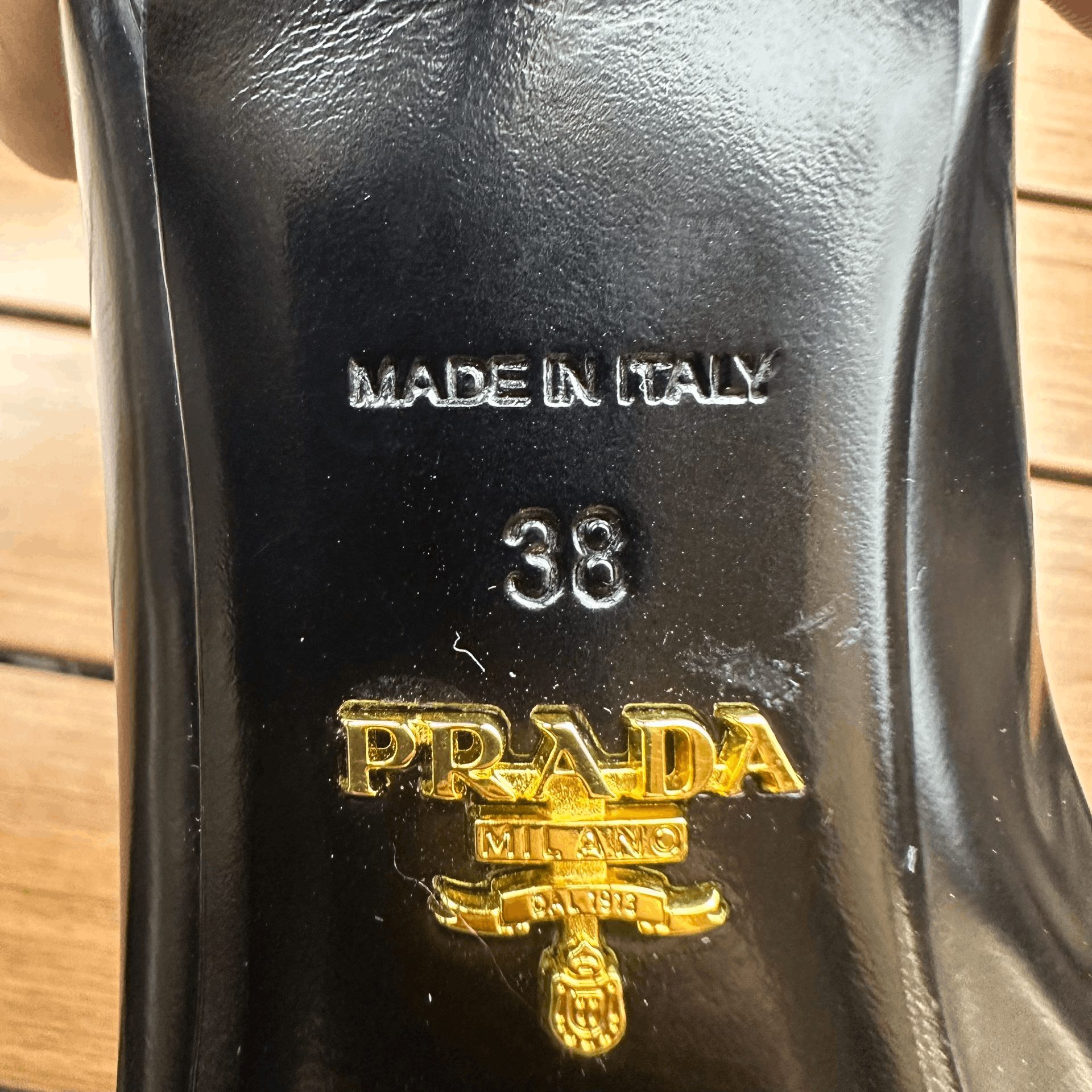 Prada Prada Lowtop Sneakers it_38 Women Size US 8 / IT 38 - 7 Thumbnail