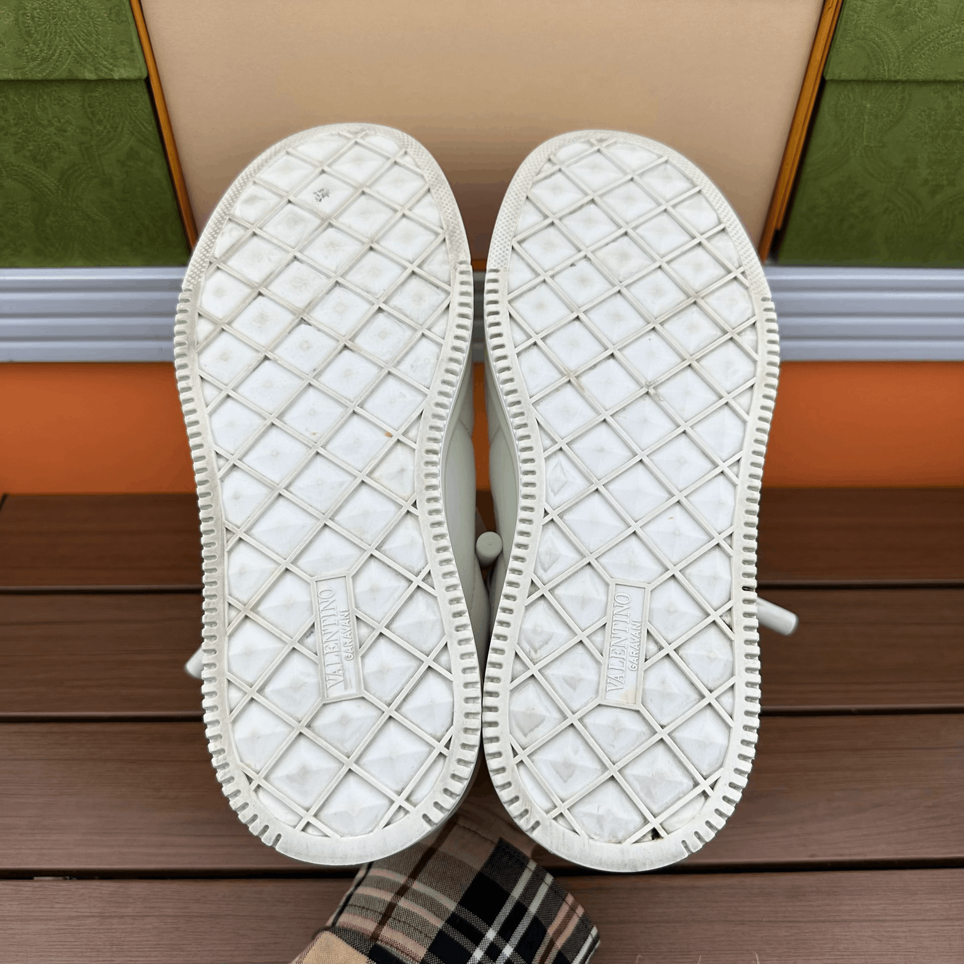 Valentino Valentino White Lowtop Sneakers it_36-5 Women Size US 6.5 / IT 36.5 - 8 Thumbnail