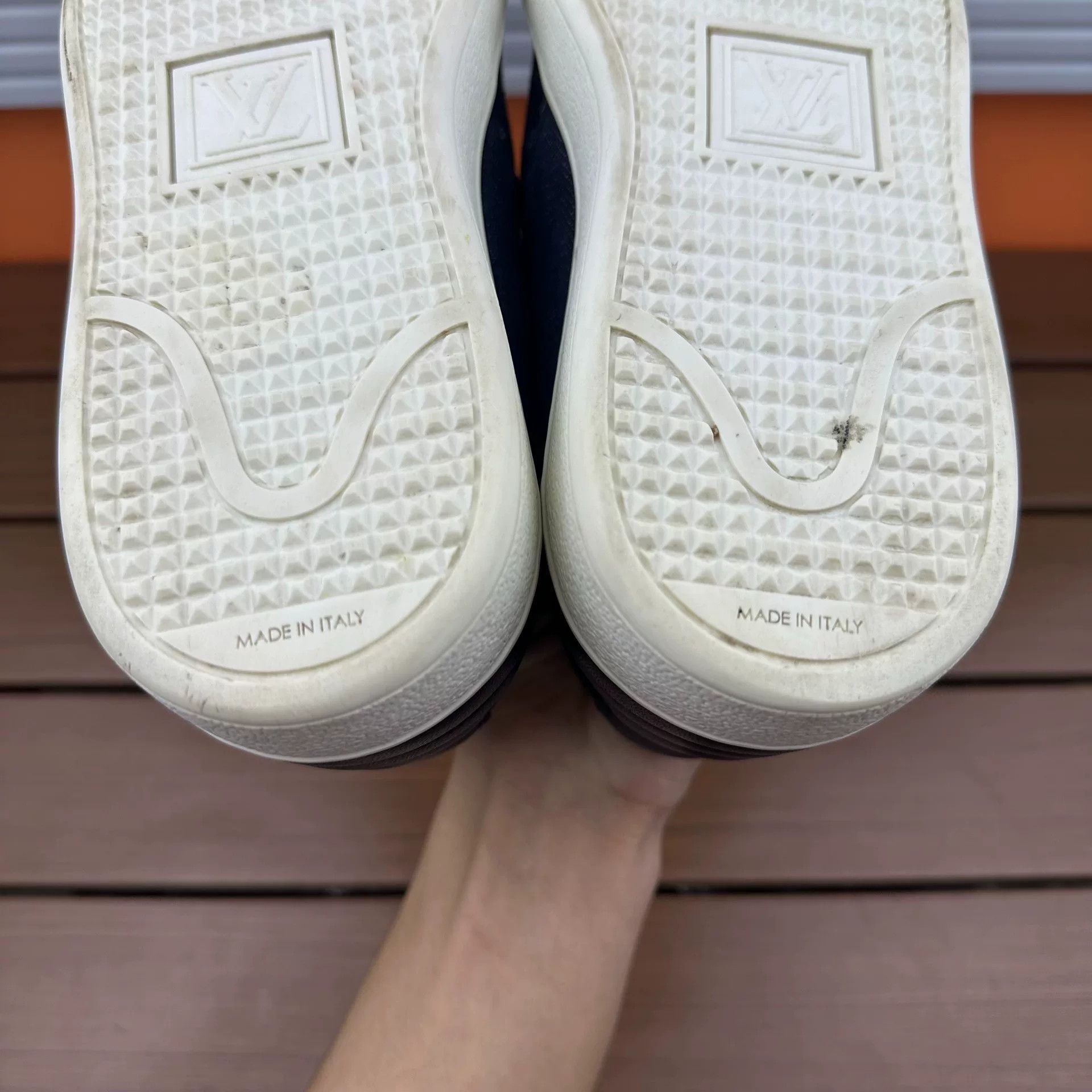 Louis Vuitton Louis Vuitton Canvas Denim Lowtop Sneakers it_37 Women Size US 7 / IT 37 - 8 Thumbnail