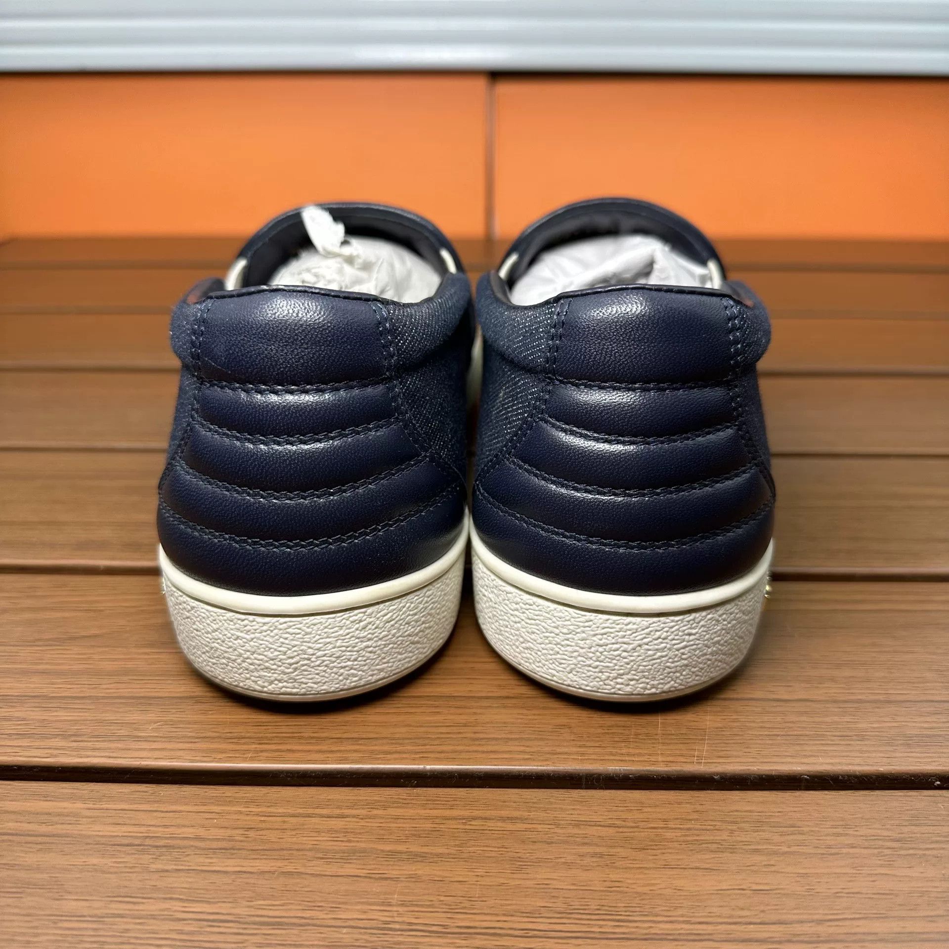 Louis Vuitton Louis Vuitton Canvas Denim Lowtop Sneakers it_37 Women Size US 7 / IT 37 - 6 Thumbnail