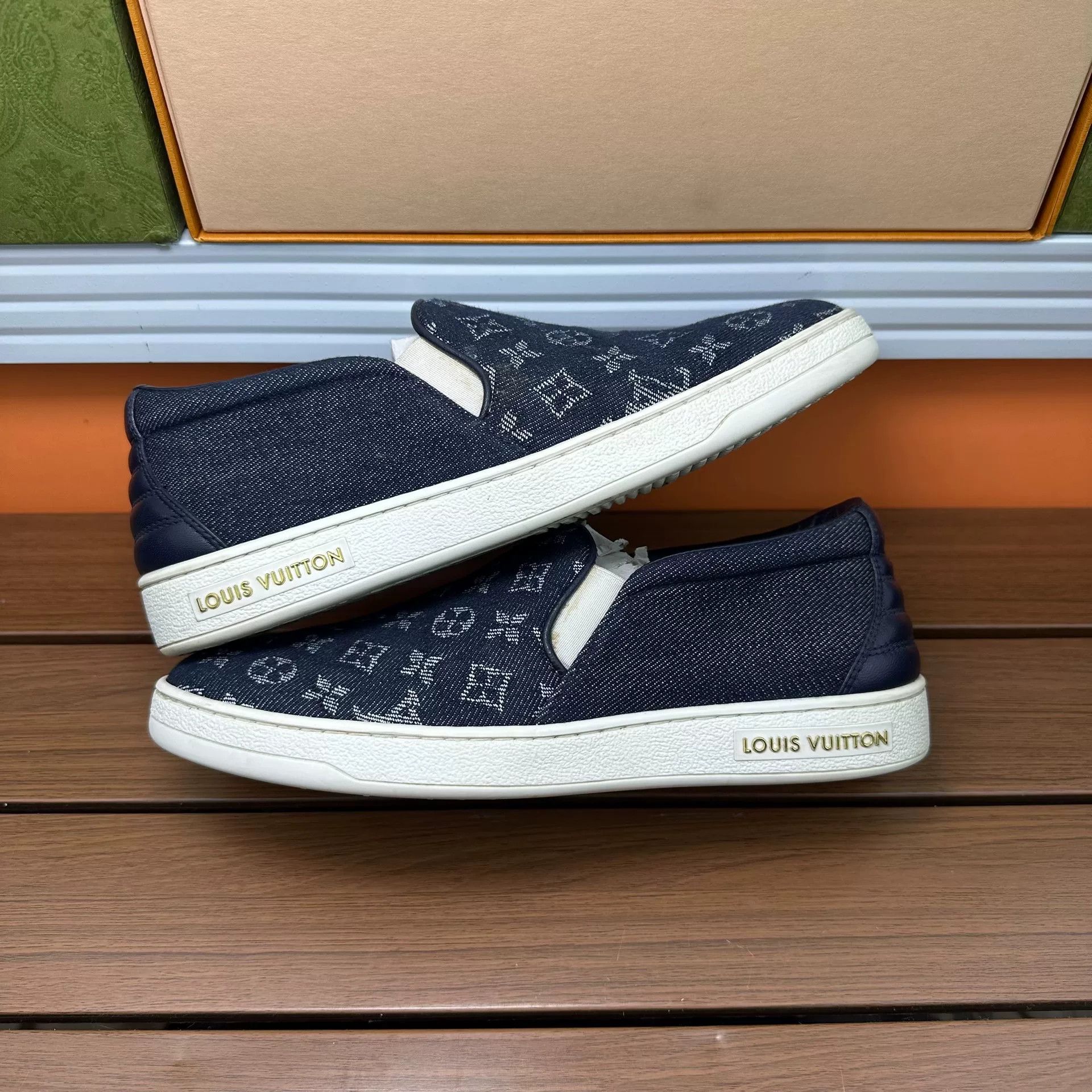 Louis Vuitton Louis Vuitton Canvas Denim Lowtop Sneakers it_37 Women Size US 7 / IT 37 - 3 Thumbnail