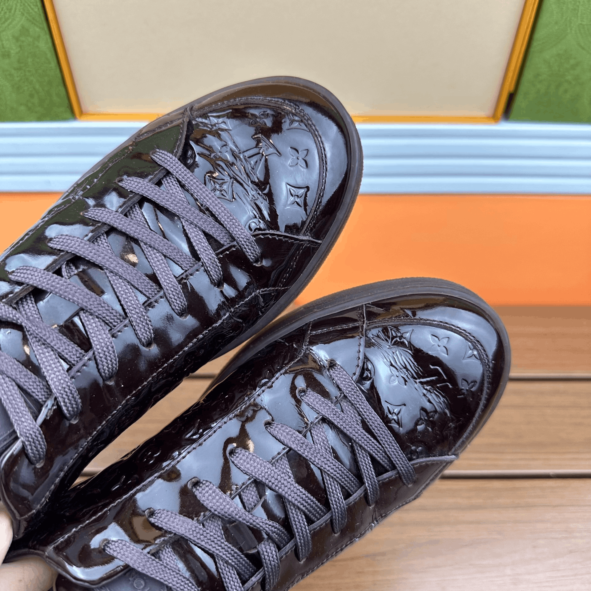 Louis Vuitton Louis Vuitton Patent Red Lowtop Sneakers 5.5 Men Size US 5.5 / EU 38 - 6 Thumbnail