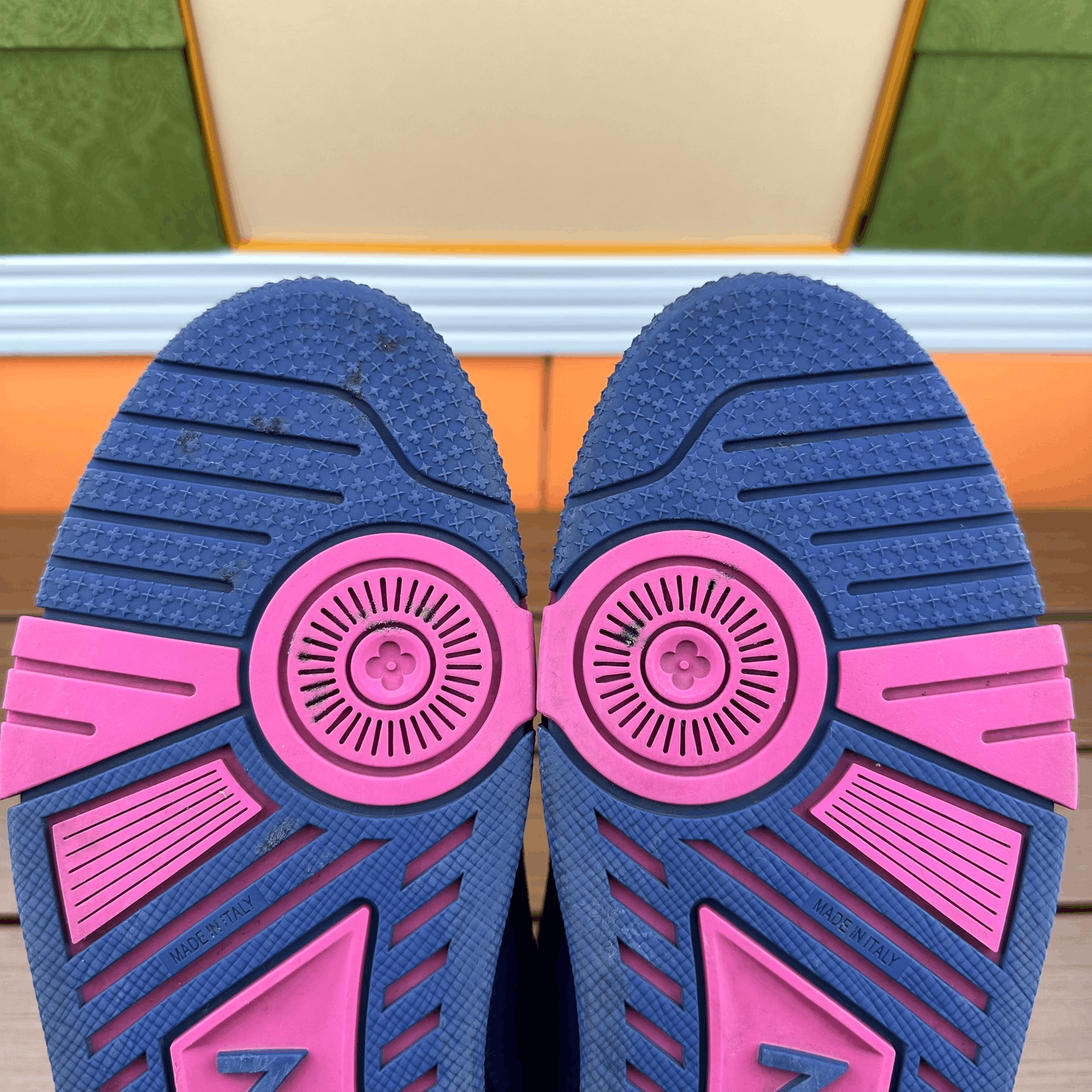 Louis Vuitton Louis Vuitton Training Gradient Multi Lowtop Sneakers 7 Men Size US 7 / EU 40 - 9 Thumbnail