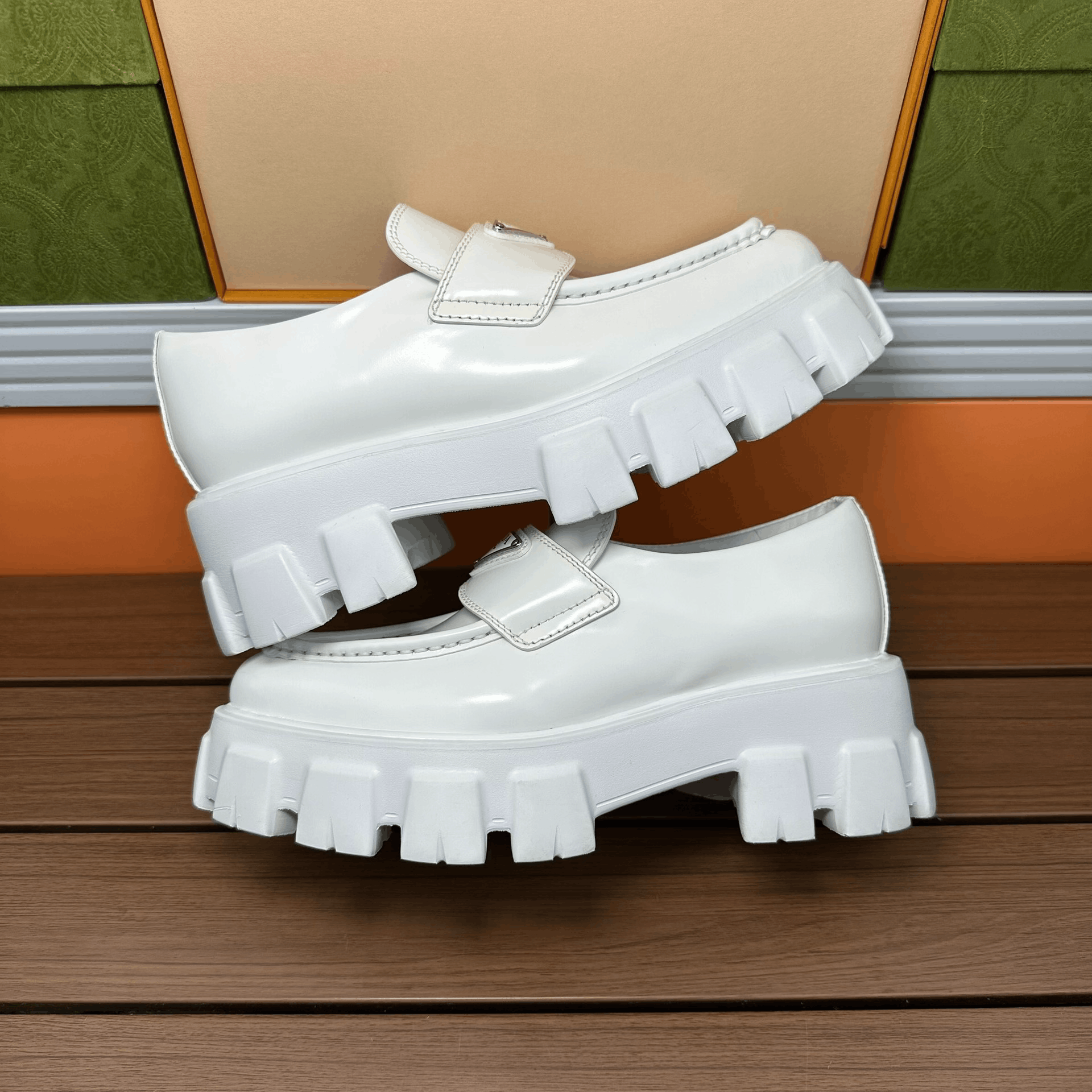 Prada Prada Lowtop Sneakers it_35 Women Size US 5 / IT 35 - 3 Thumbnail