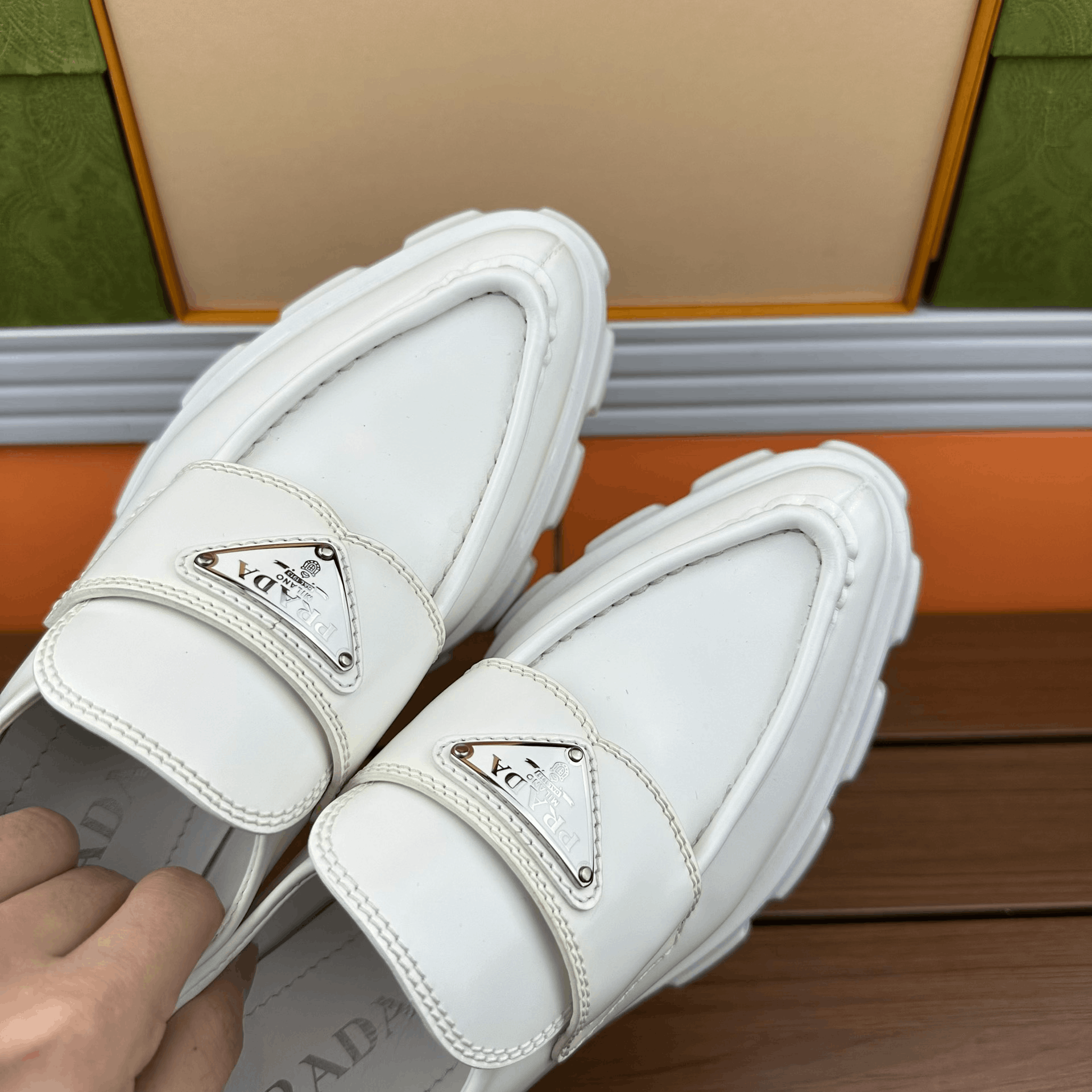 Prada Prada Lowtop Sneakers it_35 Women Size US 5 / IT 35 - 7 Thumbnail