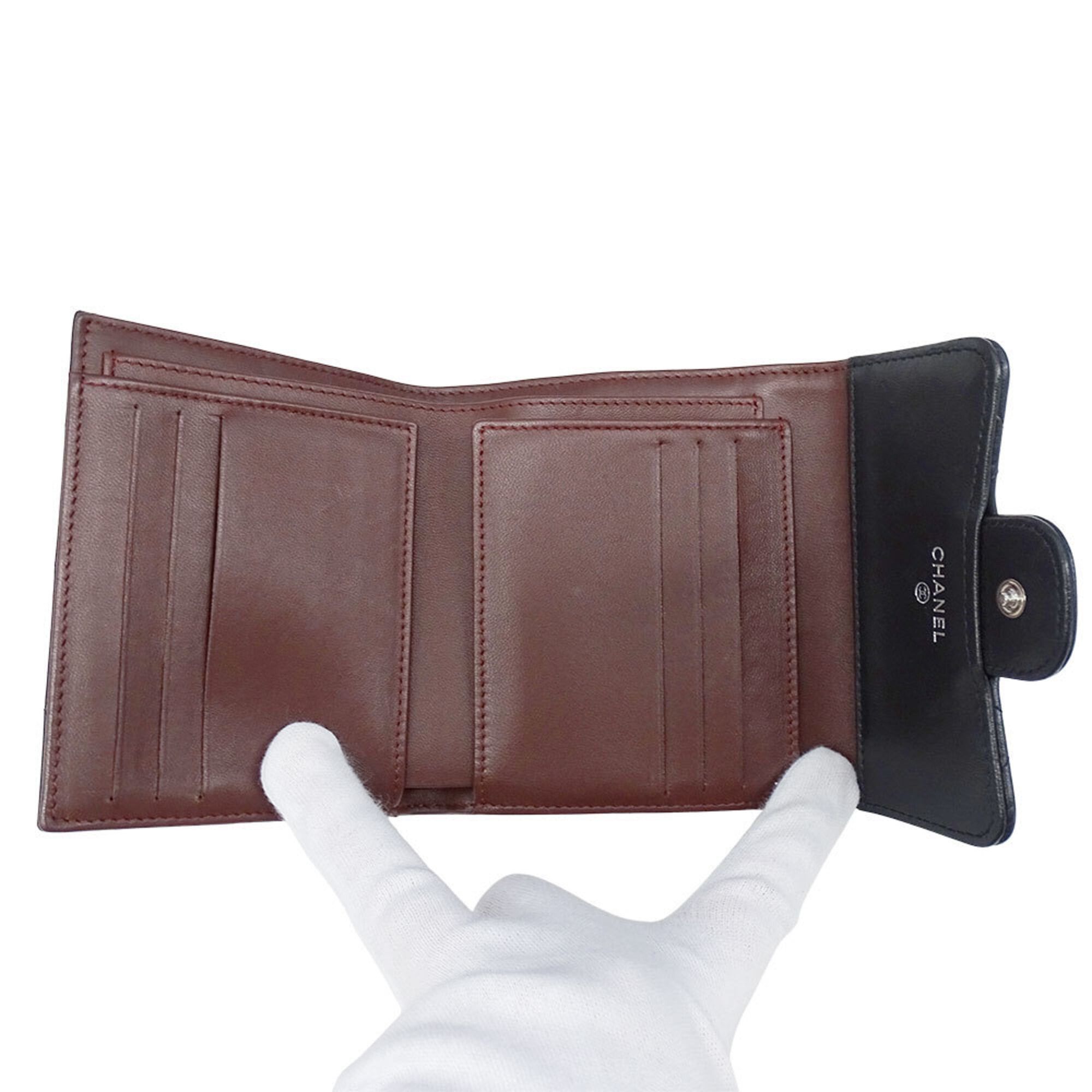 Chanel Chanel women's trifold wallet, Matelassé lambskin, black, silver hardware, quilted. Size ONE SIZE - 6 Thumbnail