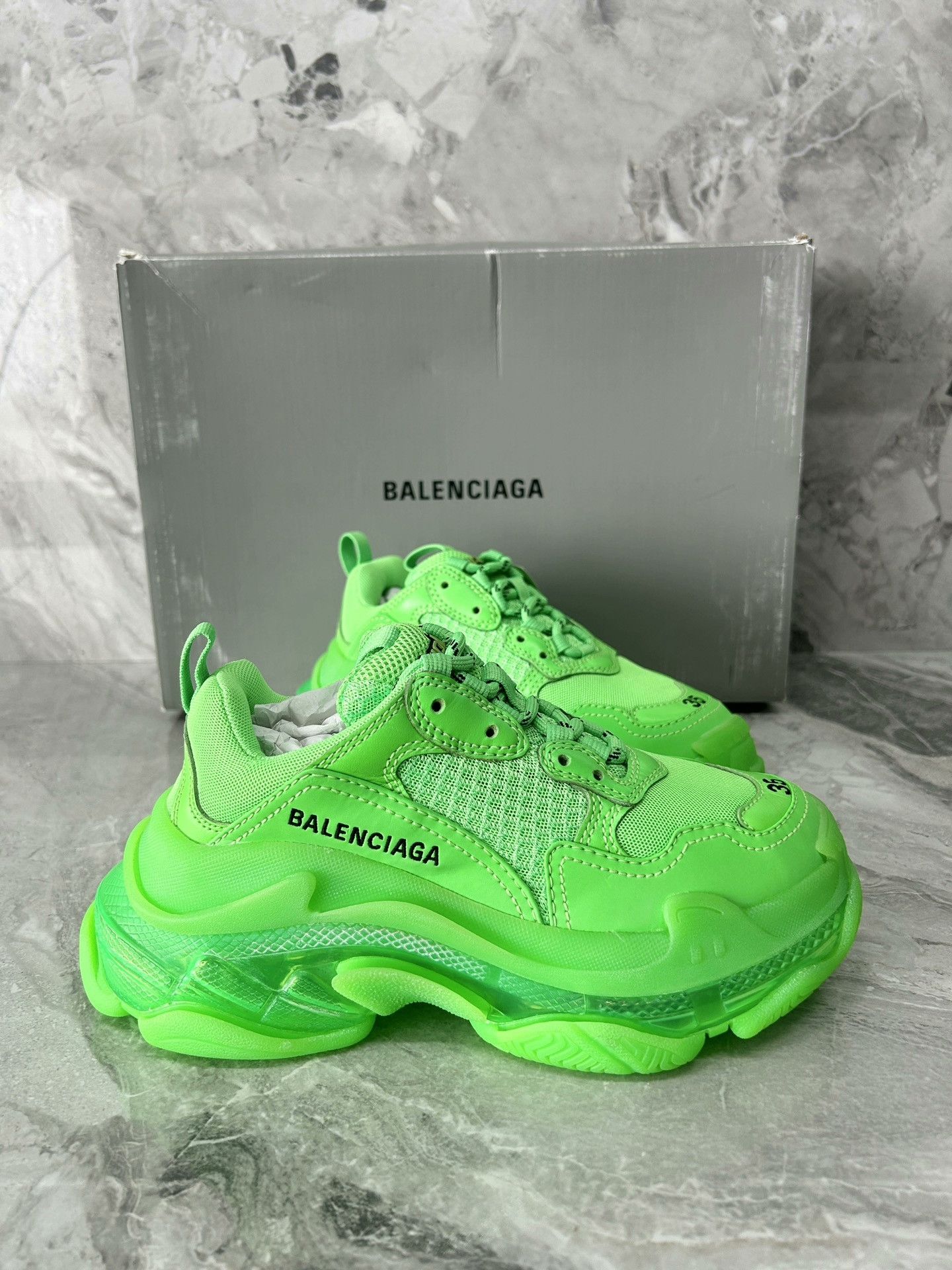 Balenciaga Balenciaga Triple S Green Low-Top Dad Shoes Size US 4 / IT 34 - 2 Thumbnail