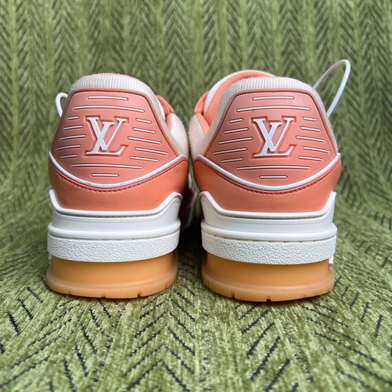Louis Vuitton LV Trainer Peach Pink Sneakers Size US 8.5 / IT 38.5 - 4 Thumbnail