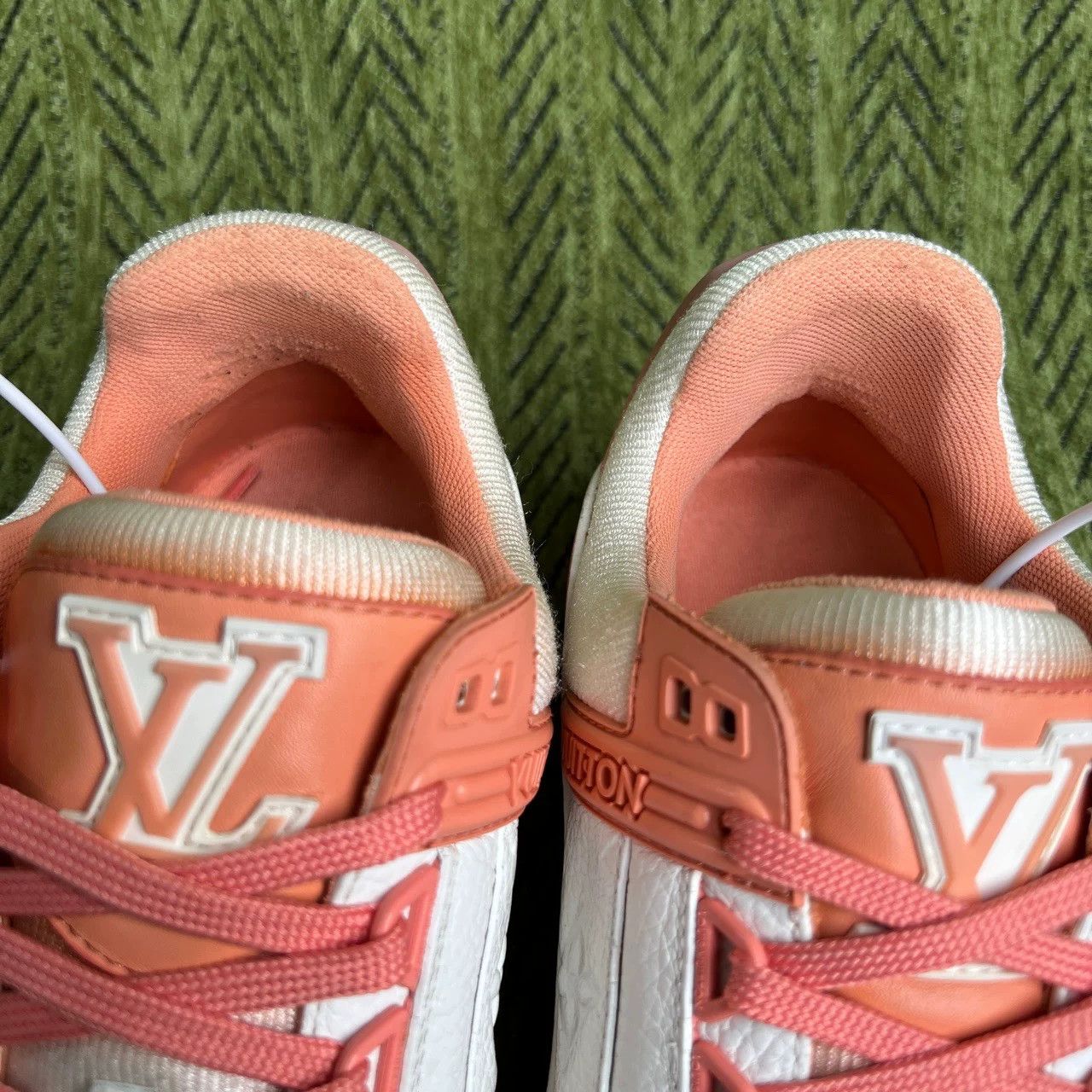 Louis Vuitton LV Trainer Peach Pink Sneakers Size US 8.5 / IT 38.5 - 6 Thumbnail