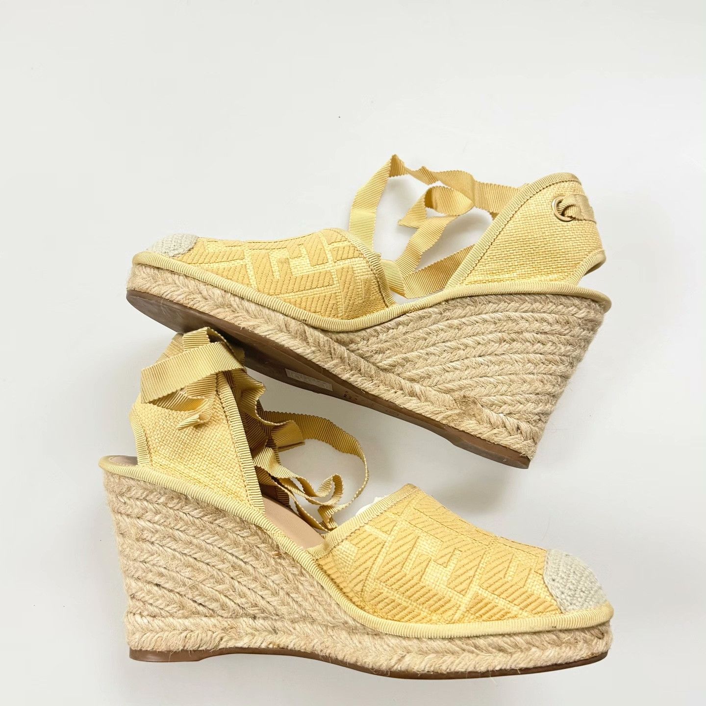 Fendi Fendi Yellow Strap Fisherman Shoes Size US 6.5 / IT 36.5 - 3 Thumbnail