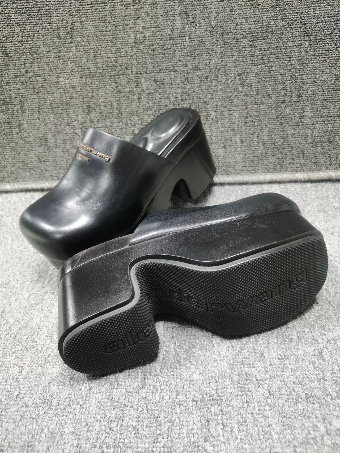 Alexander Wang Alexander Wang Black Leather Mules 35 Size US 4 / IT 34 - 5 Thumbnail