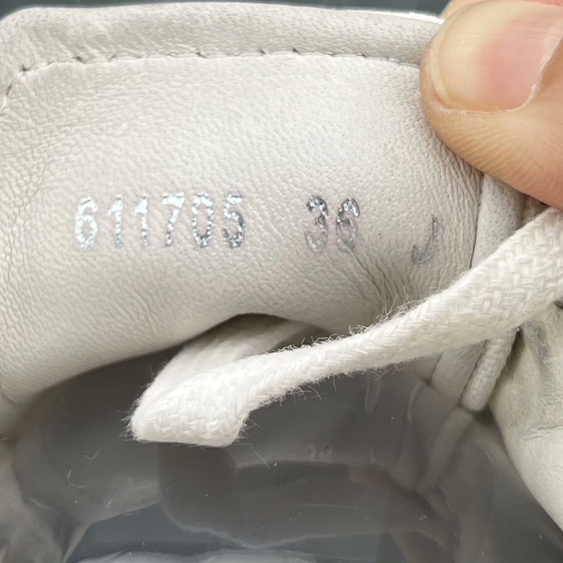 Alexander McQueen Alexander McQueen Low-Top Sneakers Size US 5 / IT 35 - 3 Thumbnail
