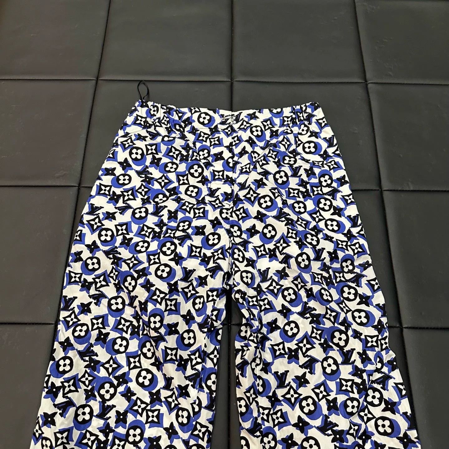 Louis Vuitton Louis Vuitton Blue White Monogram Jogging Pants Size US 34 / EU 50 - 3 Thumbnail
