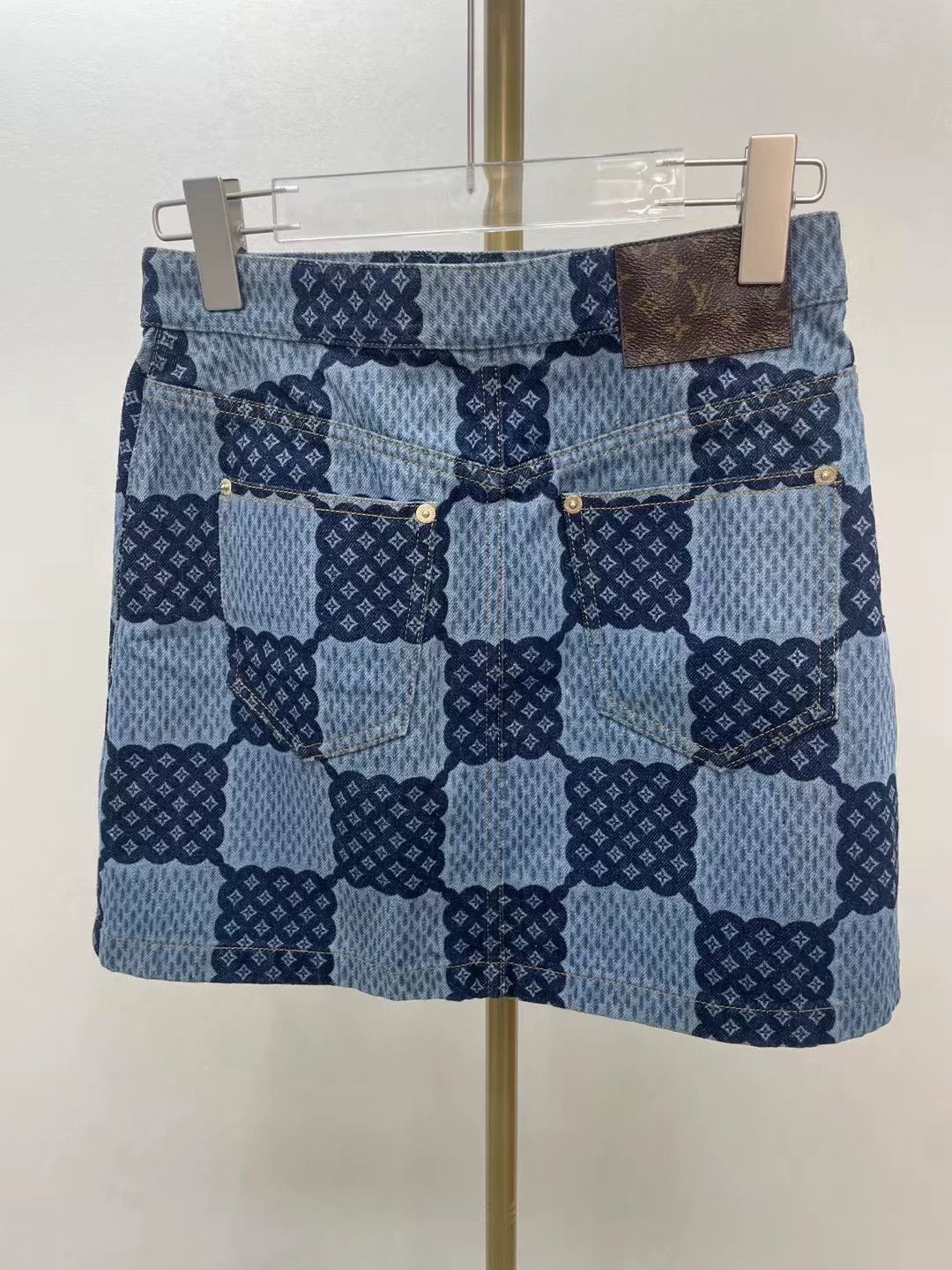 Louis Vuitton Louis Vuitton SS24 Checked A-Line Denim Skirt Size 34" / US 12 / IT 48 - 2 Thumbnail