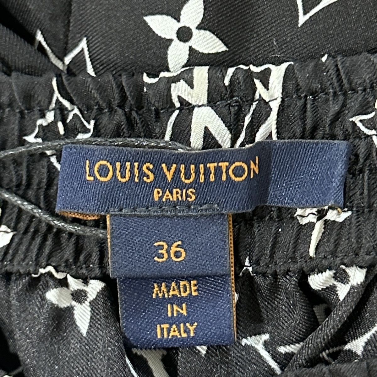 Louis Vuitton Louis Vuitton Black Monogram Skirt Size 36" / US 14 / IT 50 - 4 Thumbnail