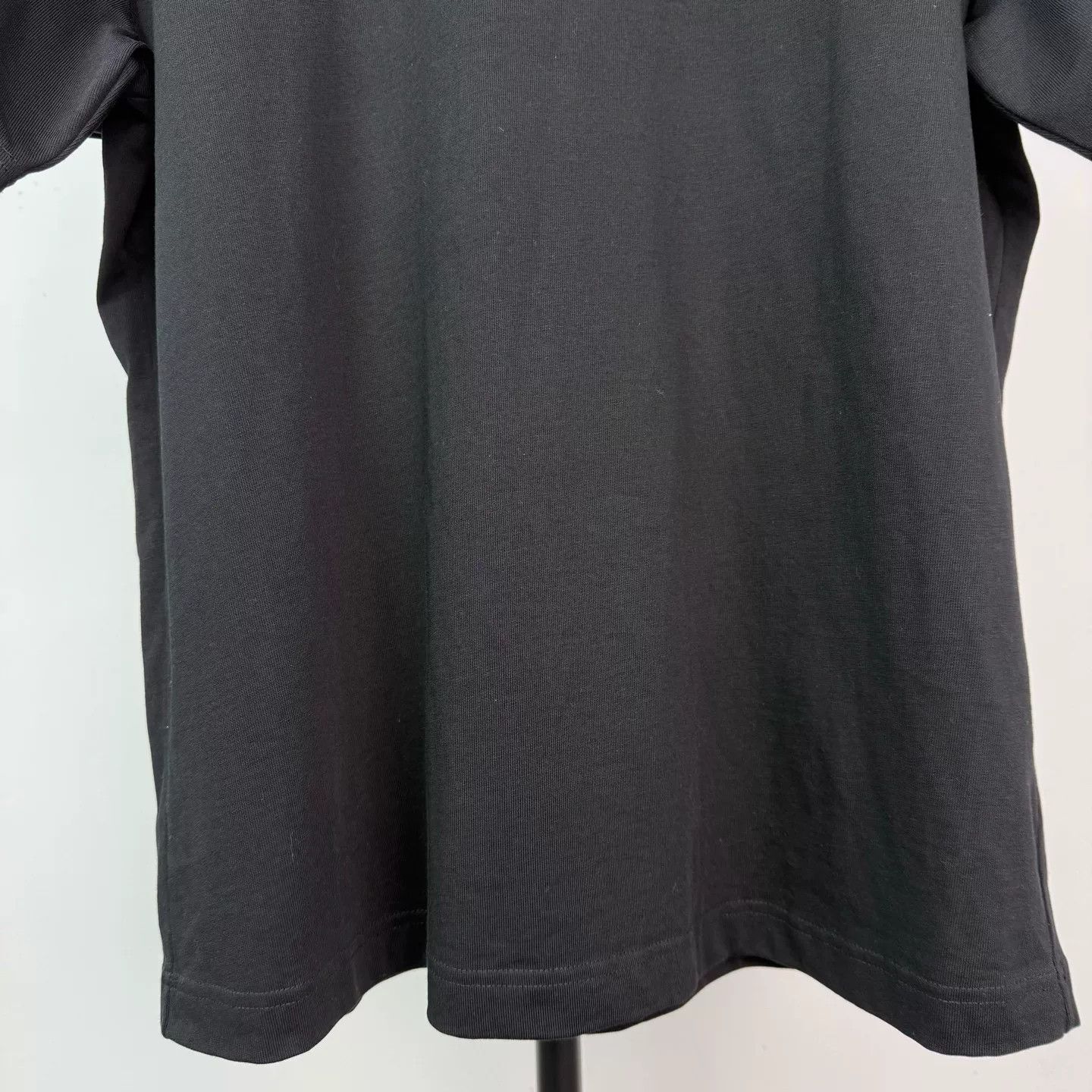 Helmut Lang Helmut Lang FW25 Letter Print Short-Sleeve Size US XL / EU 56 / 4 - 6 Thumbnail