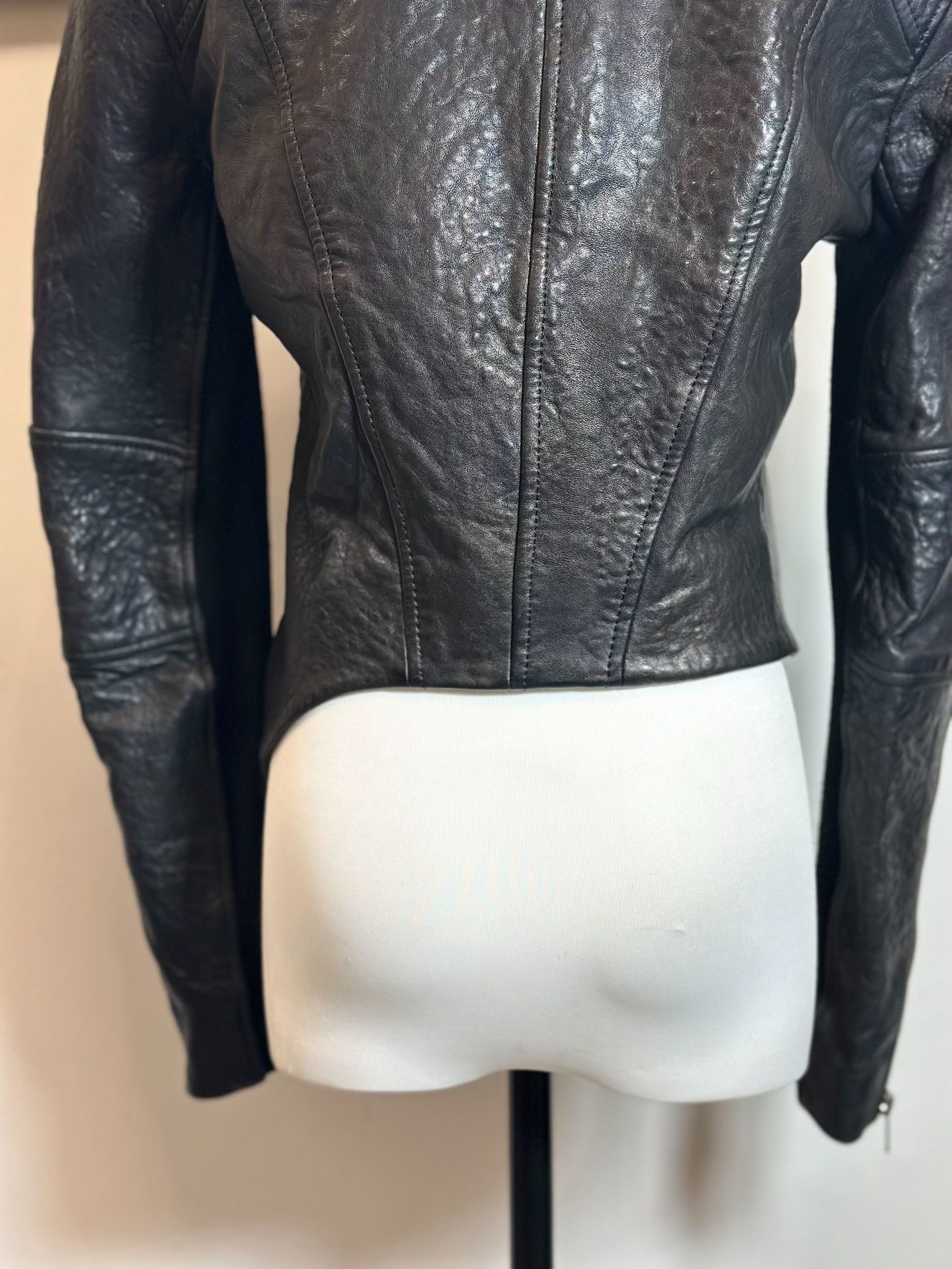 Helmut Lang Helmut Lang Asymmetrical Leather Jacket Size US M / EU 48-50 / 2 - 6 Thumbnail