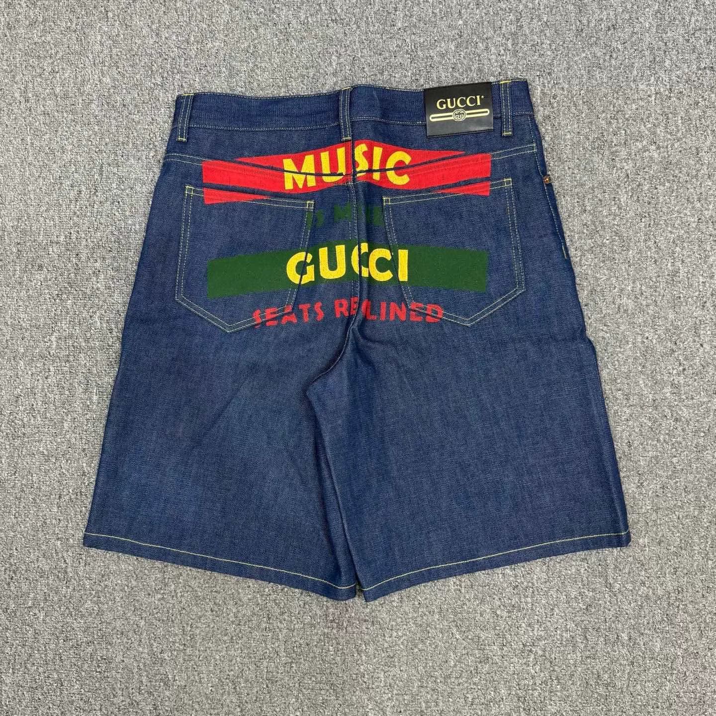 Gucci Gucci Large Logo Denim Shorts Size US 34 / EU 50 - 2 Thumbnail