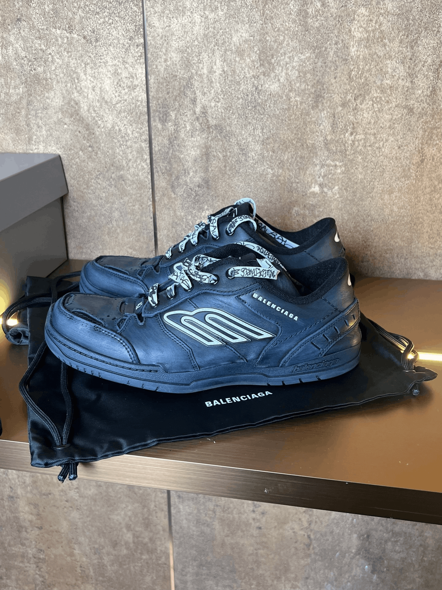 Balenciaga Balenciaga Hamptons Sneakers Size US 9 / EU 42 - 6 Thumbnail