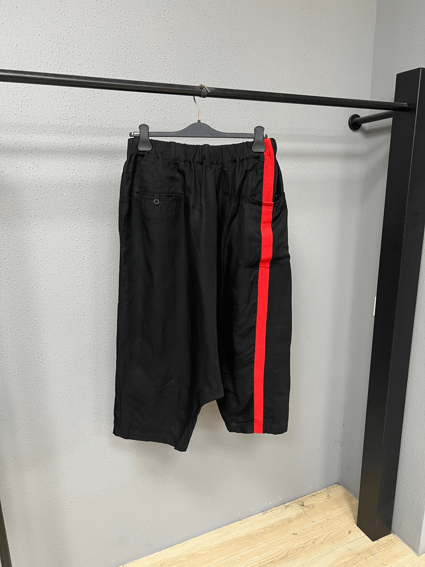 Yohji Yamamoto Yohji Yamamoto Runway Cropped Pants Size US 26 / EU 42 - 2 Thumbnail