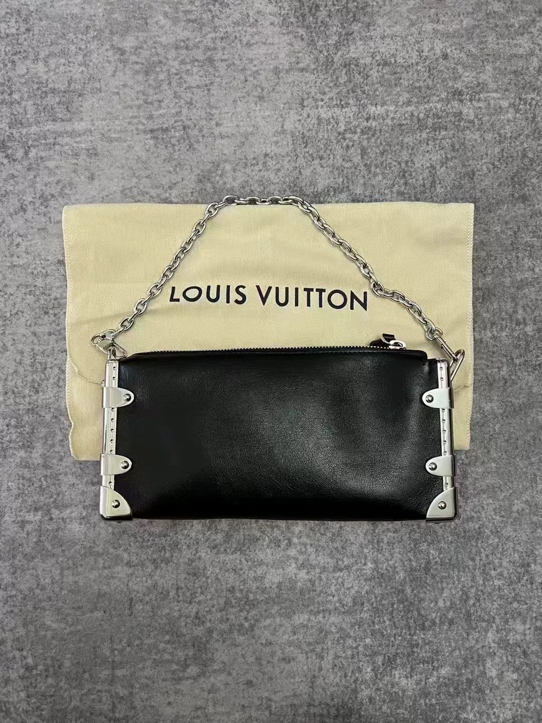 Louis Vuitton Louis Vuitton Slim Trunk Black Silver Size ONE SIZE - 2 Thumbnail