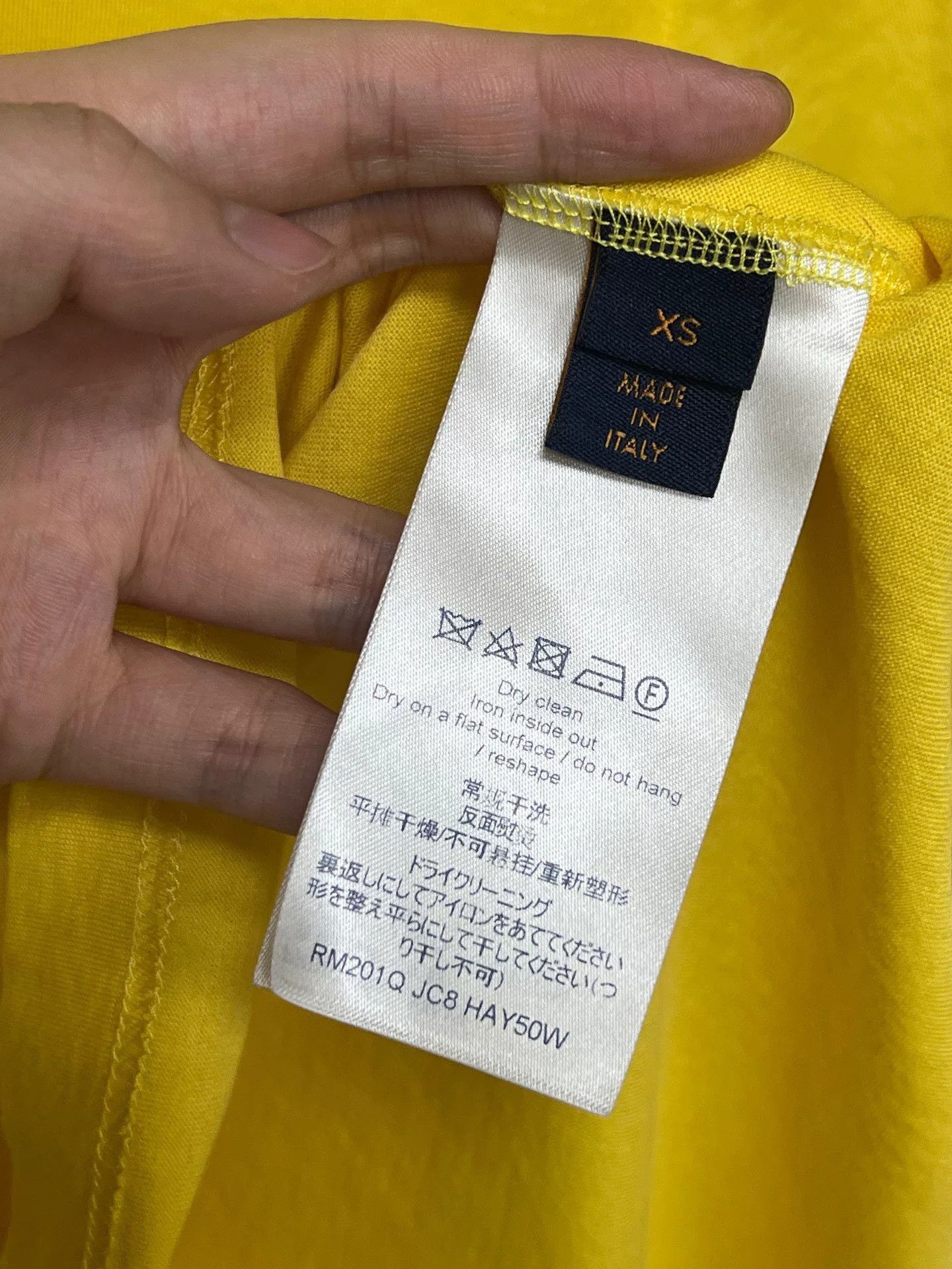 Louis Vuitton LV Yellow Logo Short-Sleeve T-Shirt Size XS / US 0-2 / IT 36-38 - 3 Thumbnail