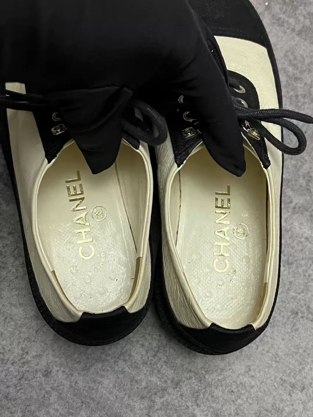 Chanel Chanel Panda Color Block Loafers Size US 4.5 / IT 34.5 - 5 Thumbnail