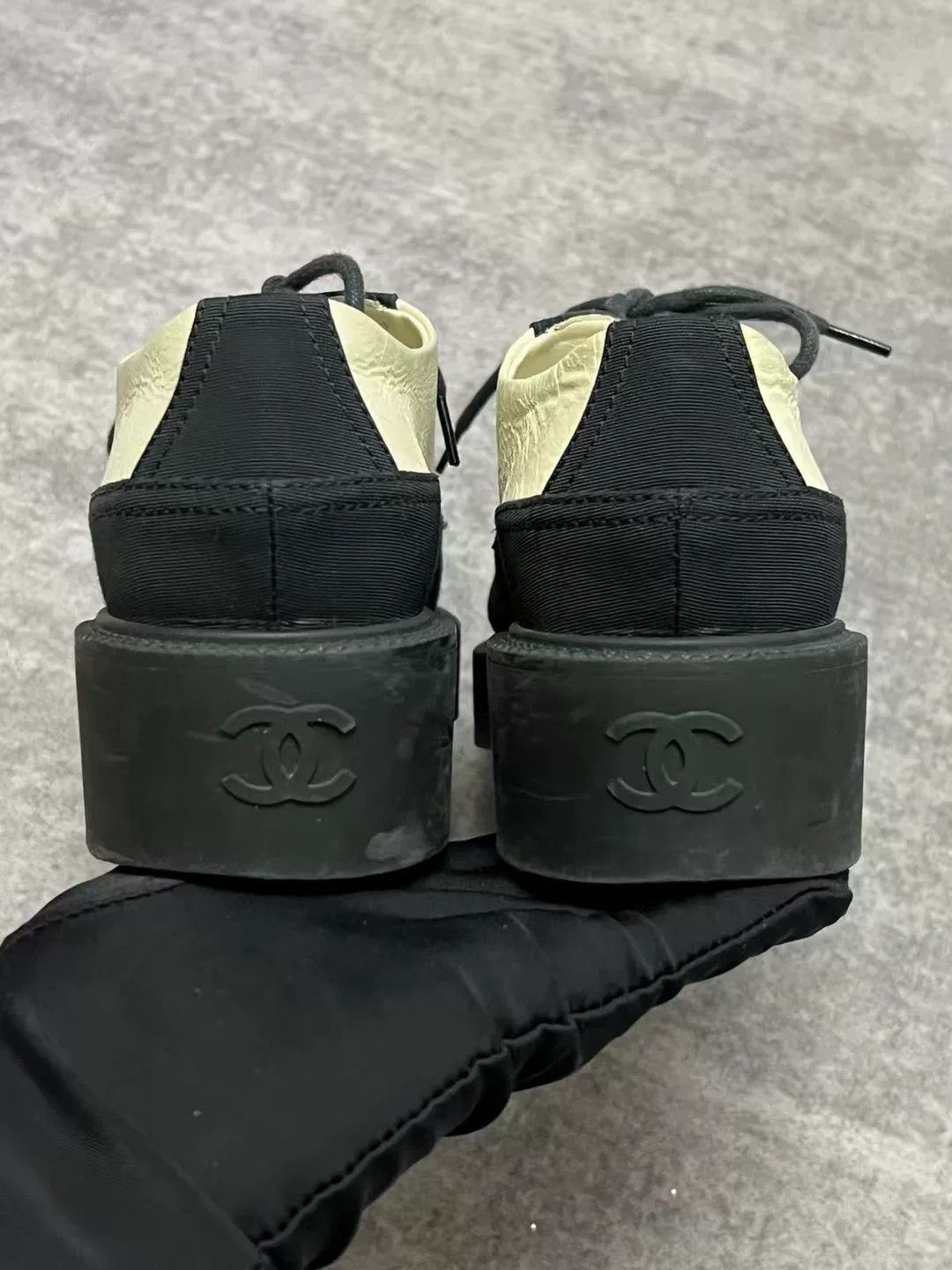 Chanel Chanel Panda Color Block Loafers Size US 4.5 / IT 34.5 - 6 Thumbnail