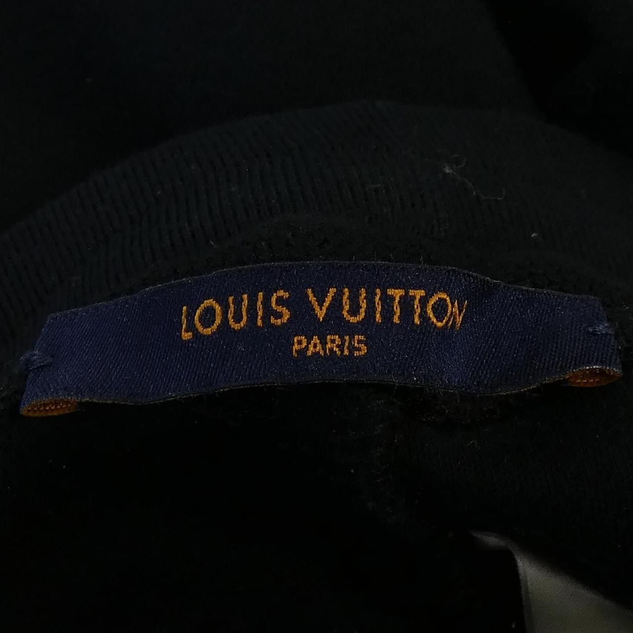 Louis Vuitton Louis Vuitton Louis Vuitton Travel Jogging Pants Textile Pants HFY43WJUJ DUTY FREE for USA Size ONE SIZE - 4 Thumbnail