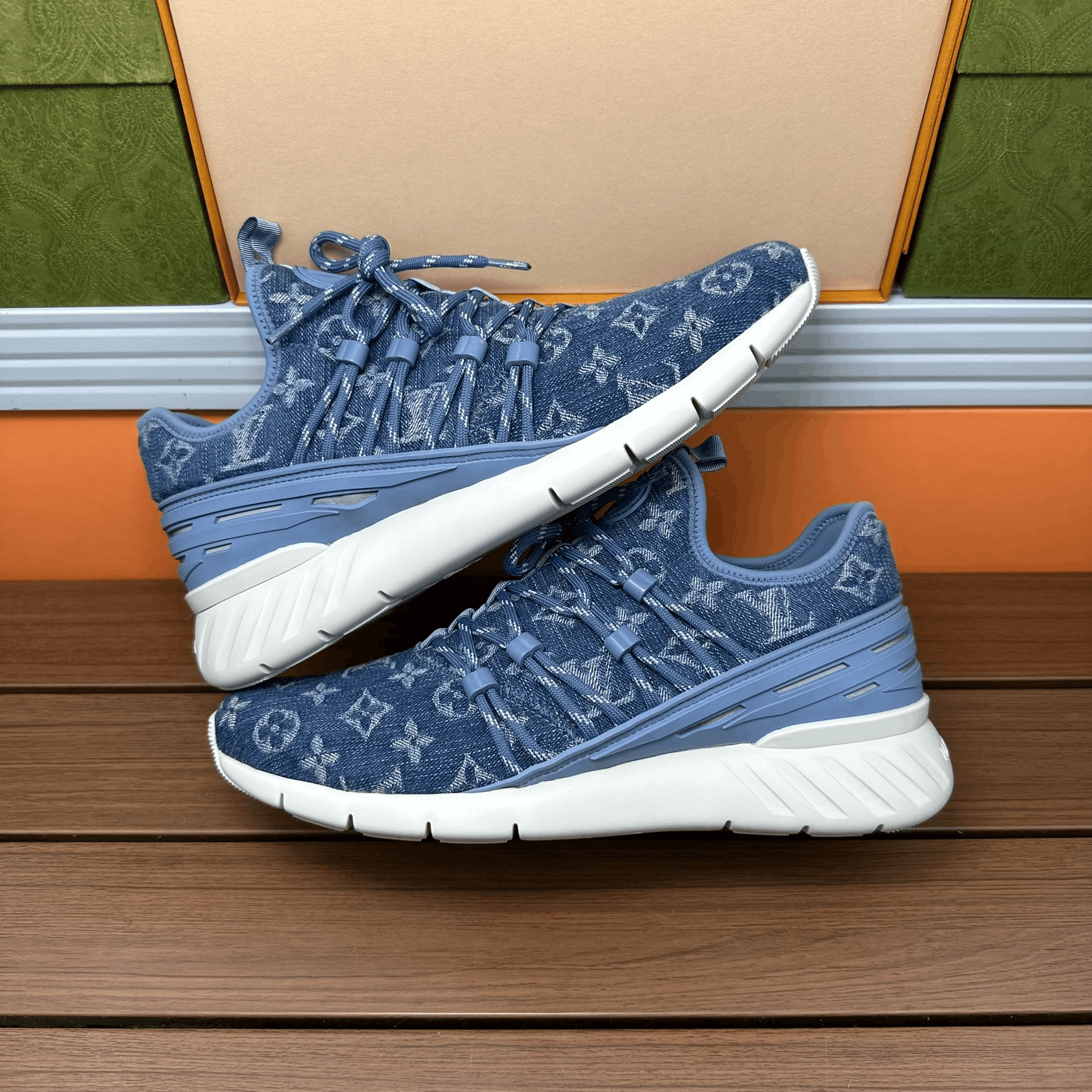 Louis Vuitton Louis Vuitton Casual Denim Blue Lowtop Sneakers 6 Men Size US 6 / EU 39 - 2 Thumbnail